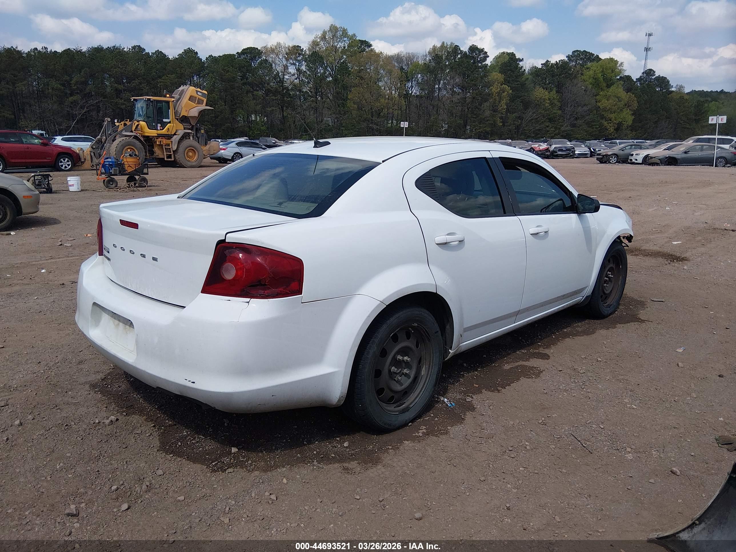 DODGE AVENGER image 4