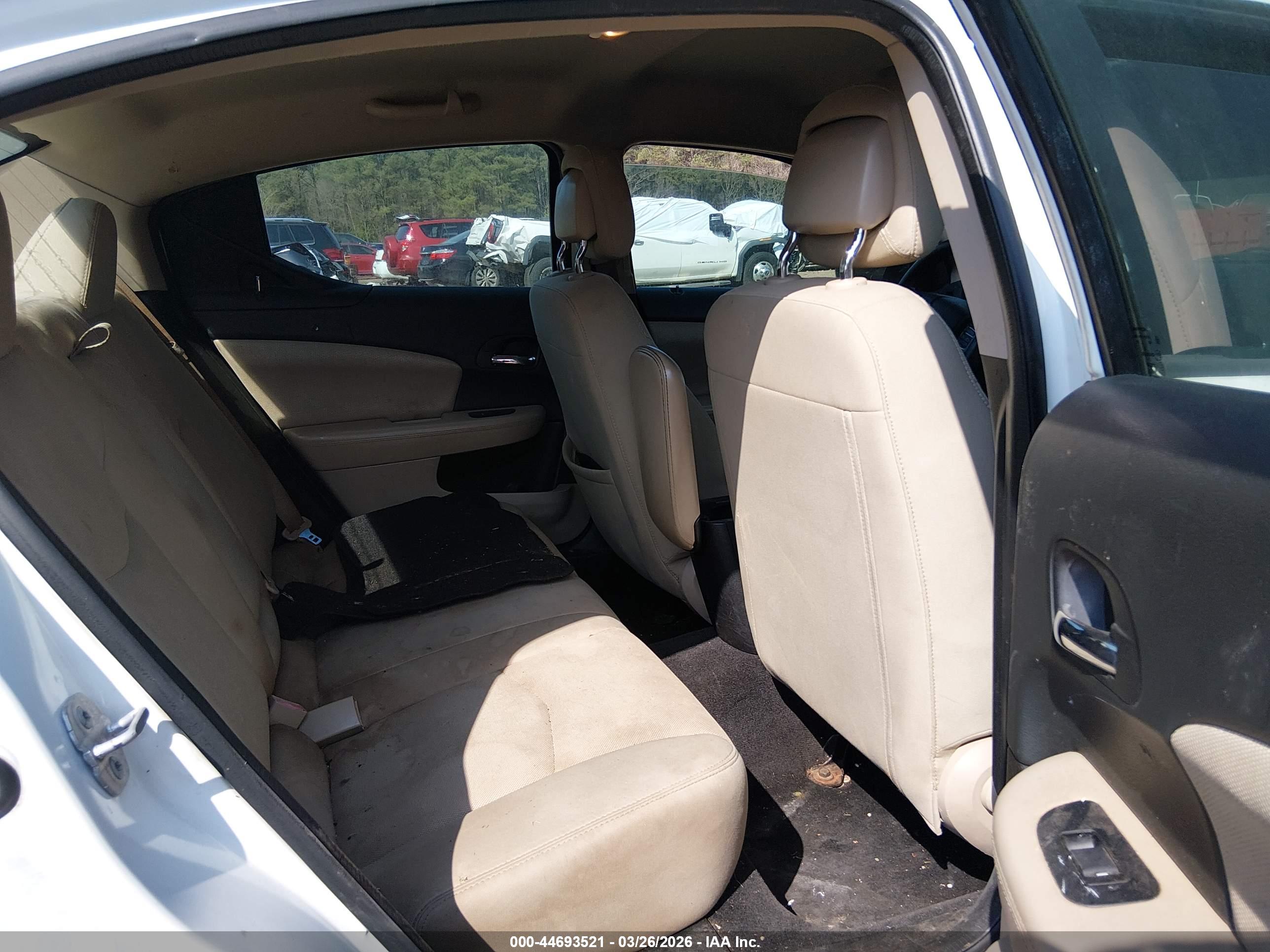 DODGE AVENGER image 8