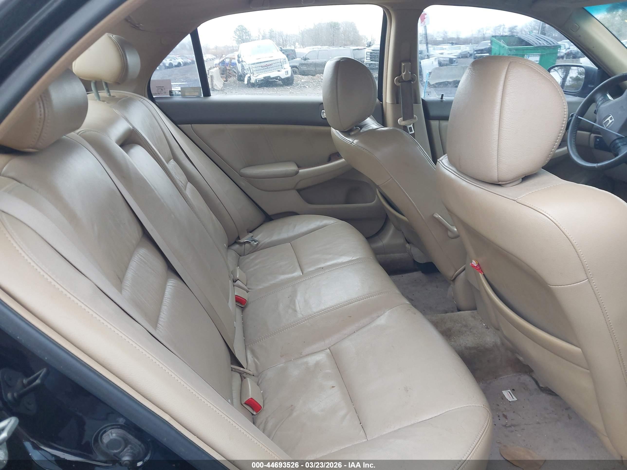 HONDA ACCORD image 8