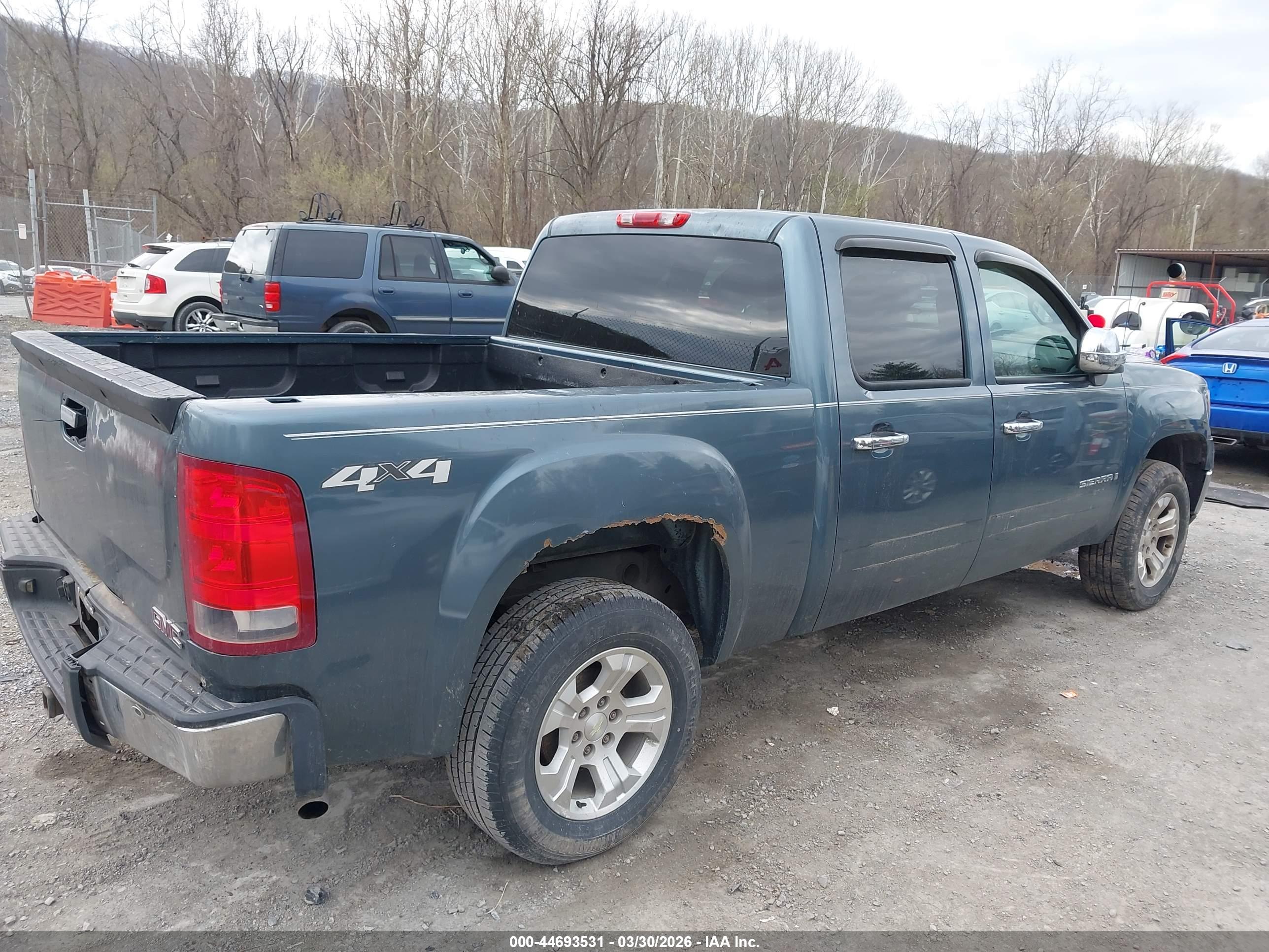 GMC SIERRA image 4