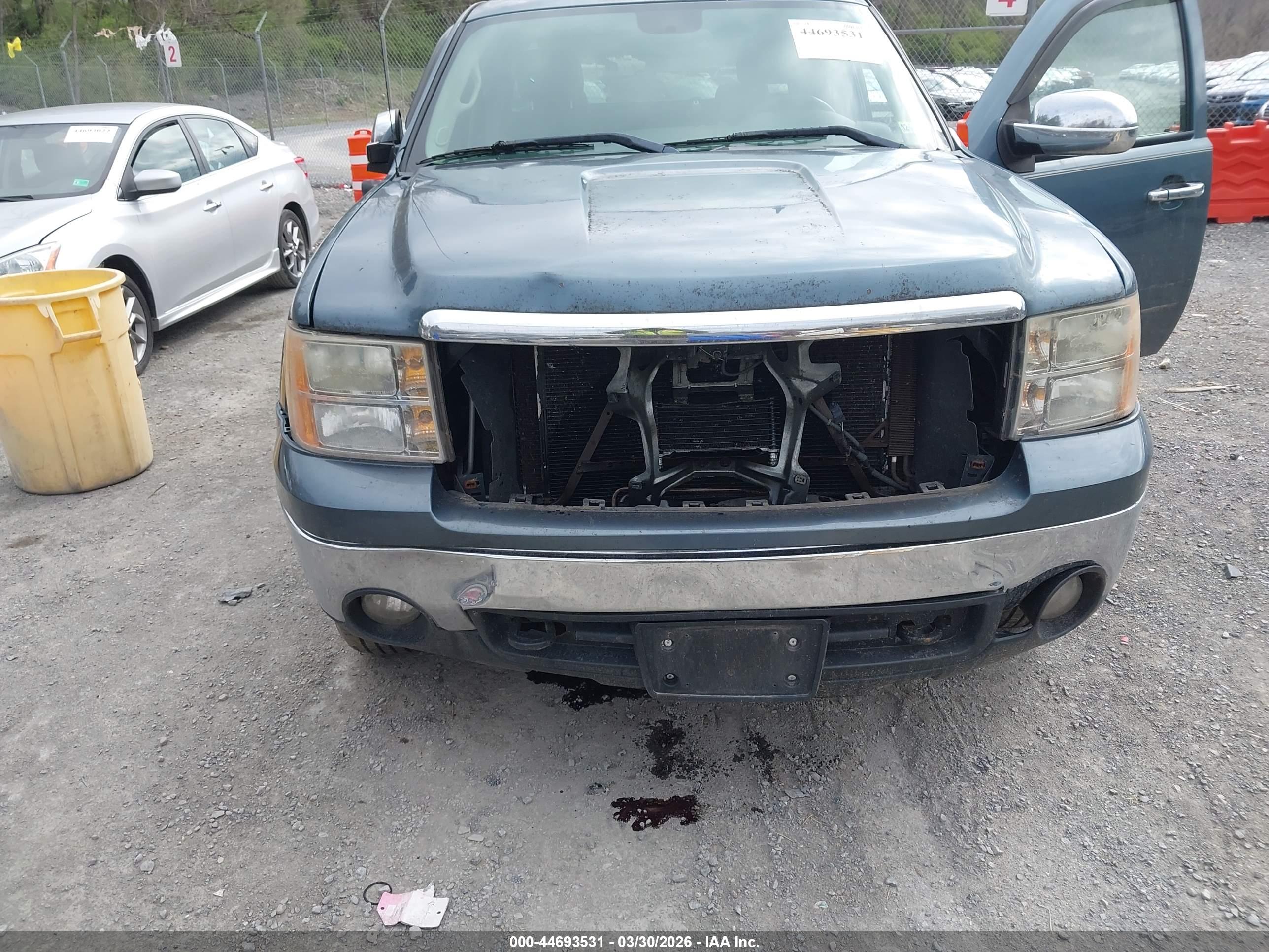 GMC SIERRA image 6