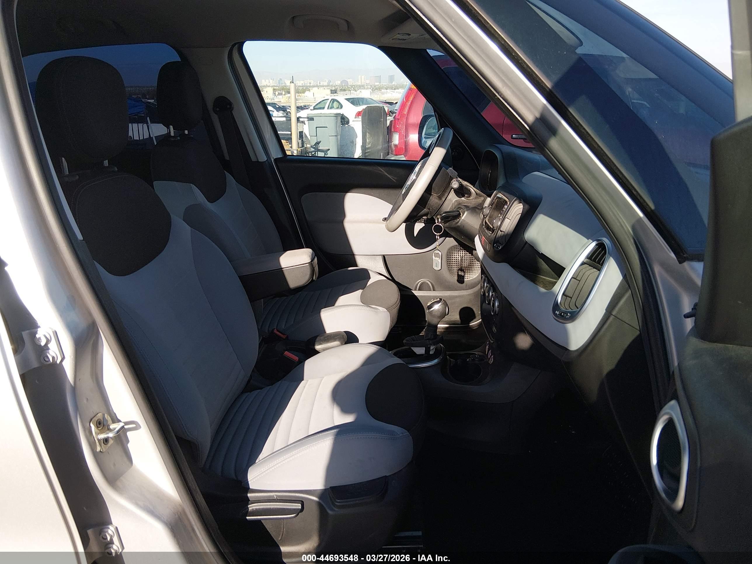 FIAT 500L image 5