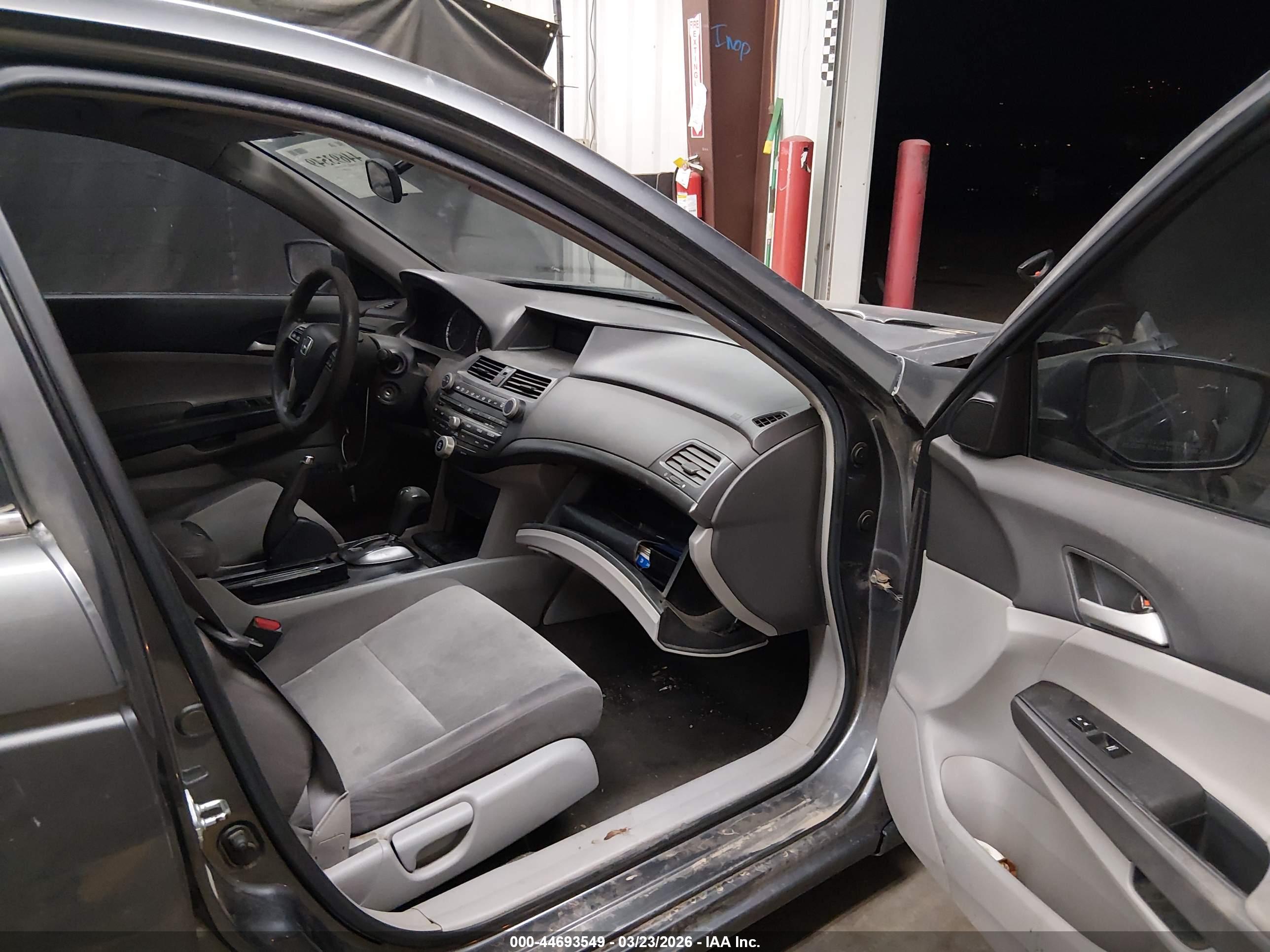 HONDA ACCORD image 5