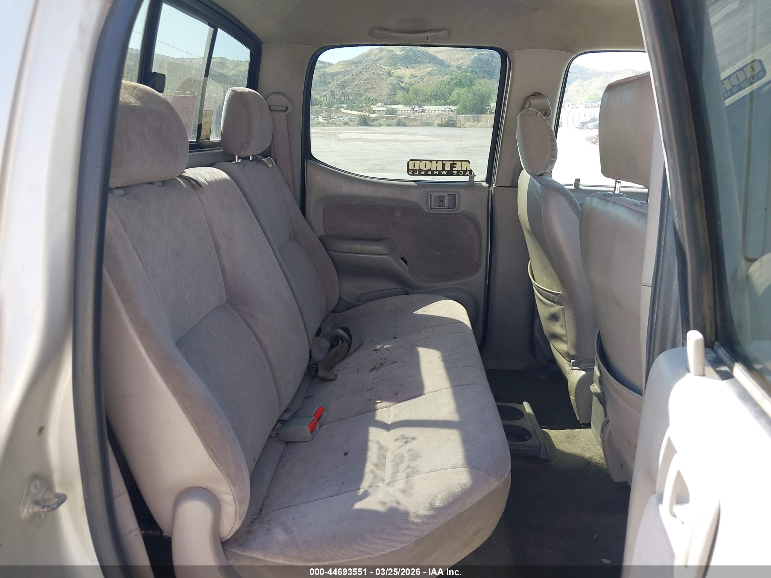 TOYOTA TACOMA image 8