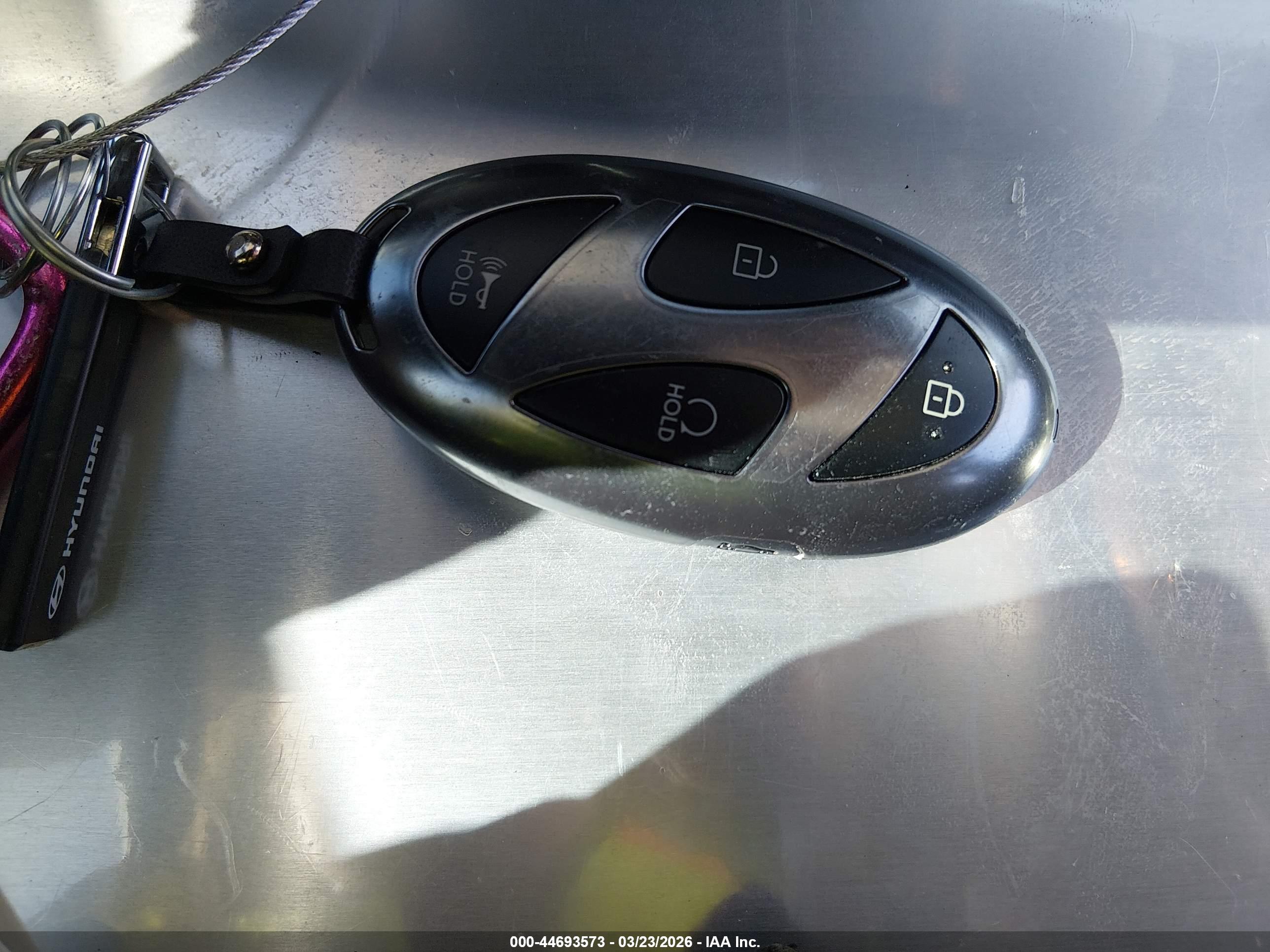 HYUNDAI ELANTRA image 11