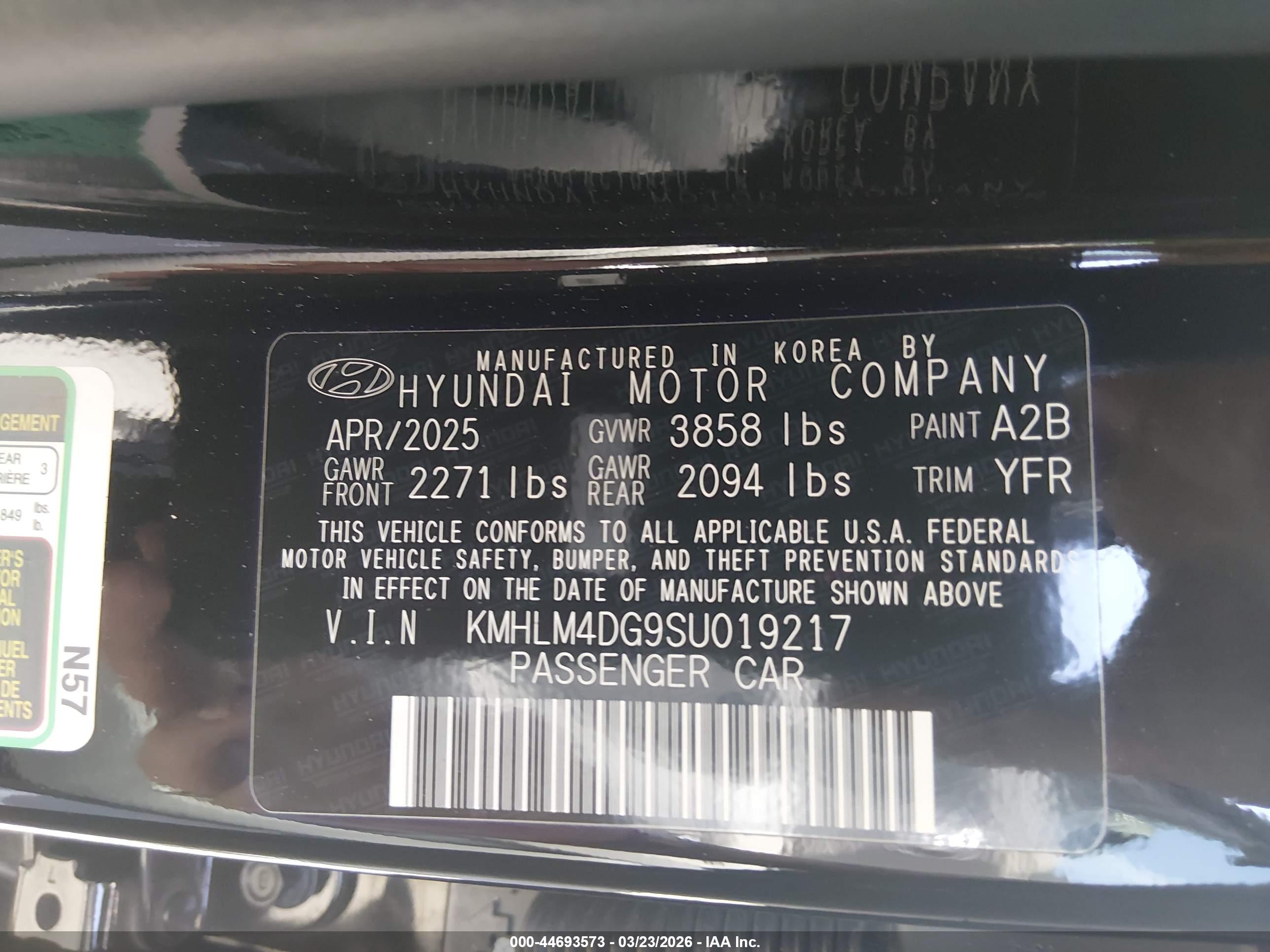 HYUNDAI ELANTRA image 9