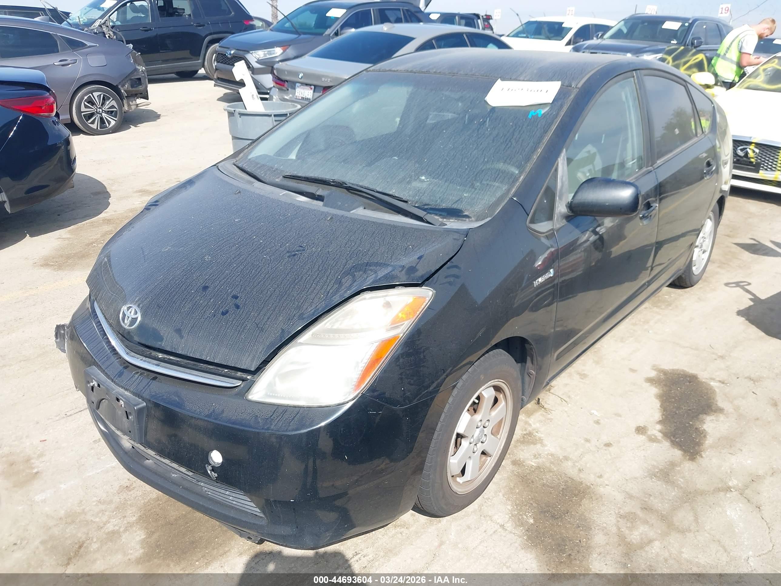 TOYOTA PRIUS image 2