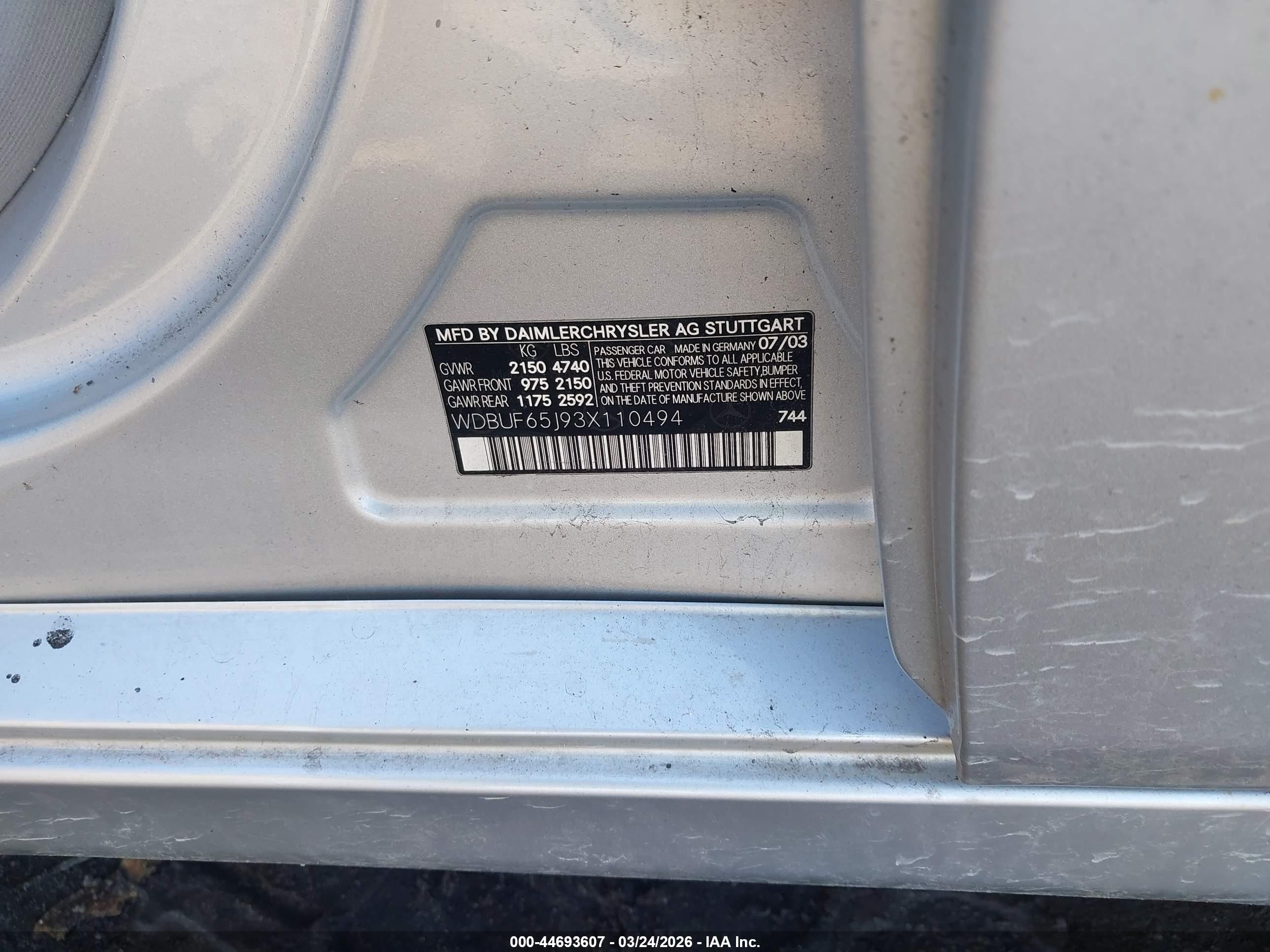 MERCEDES-BENZ E image 9