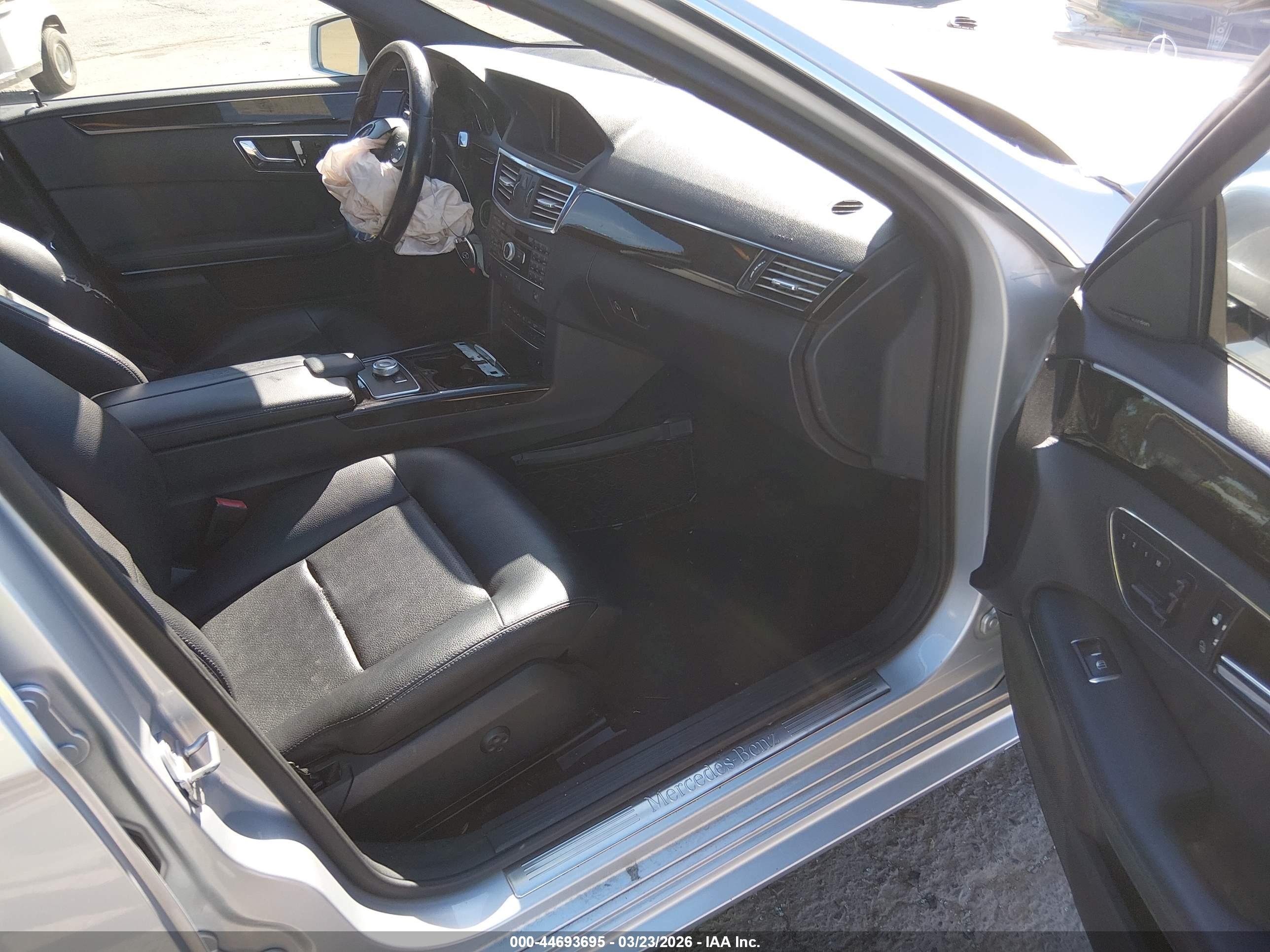 MERCEDES-BENZ E image 5