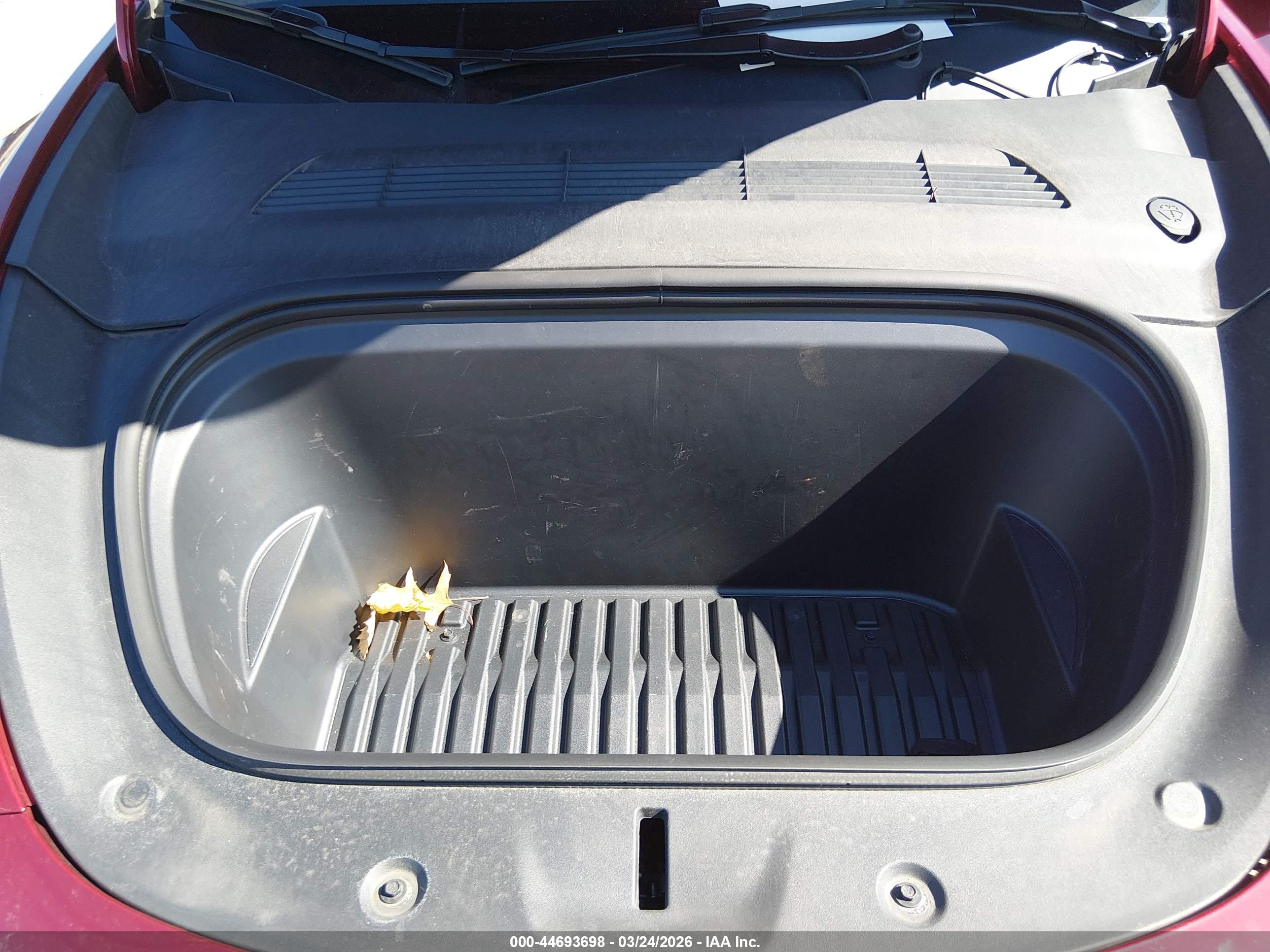 TESLA MODEL image 10