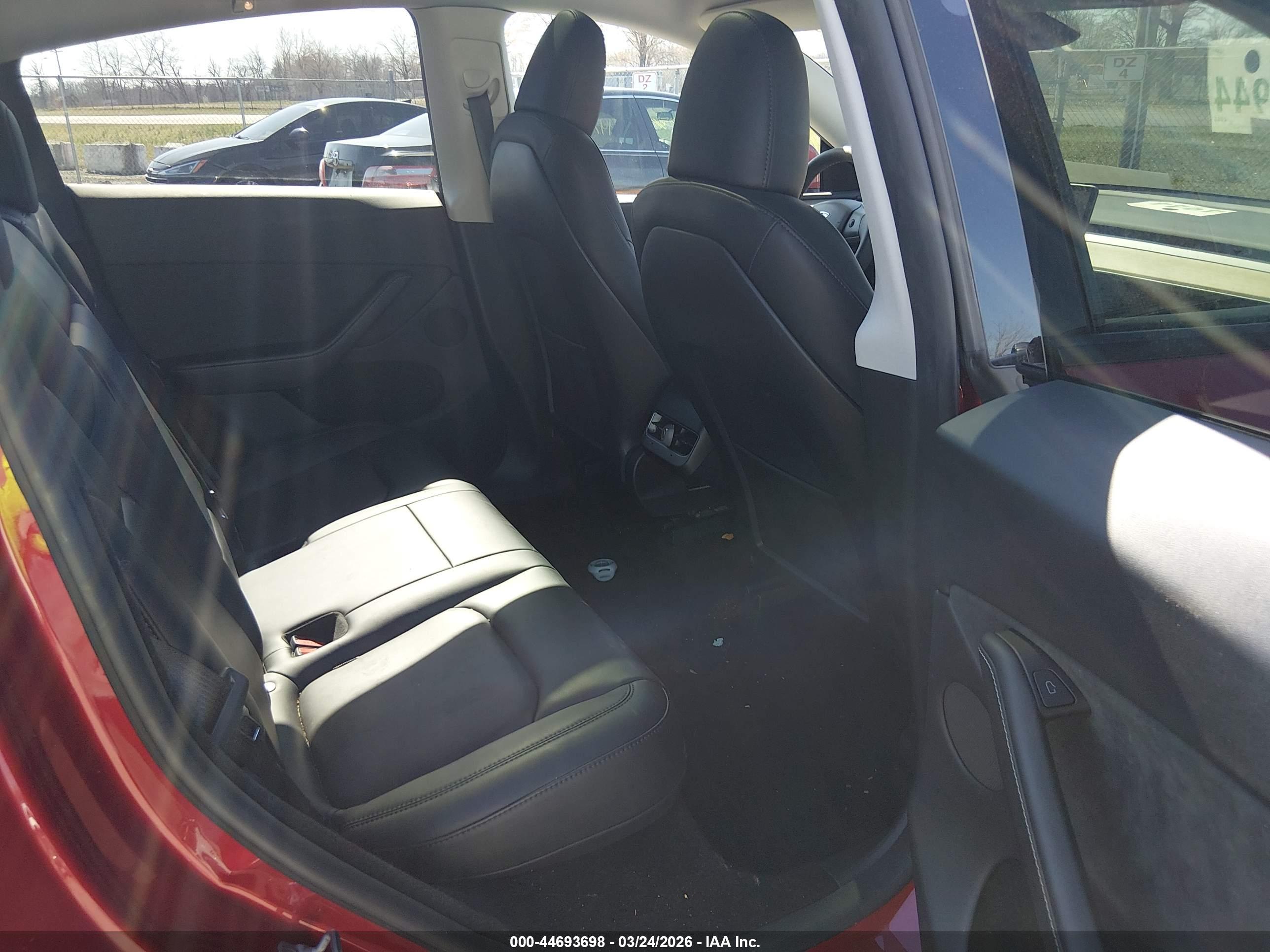 TESLA MODEL image 8