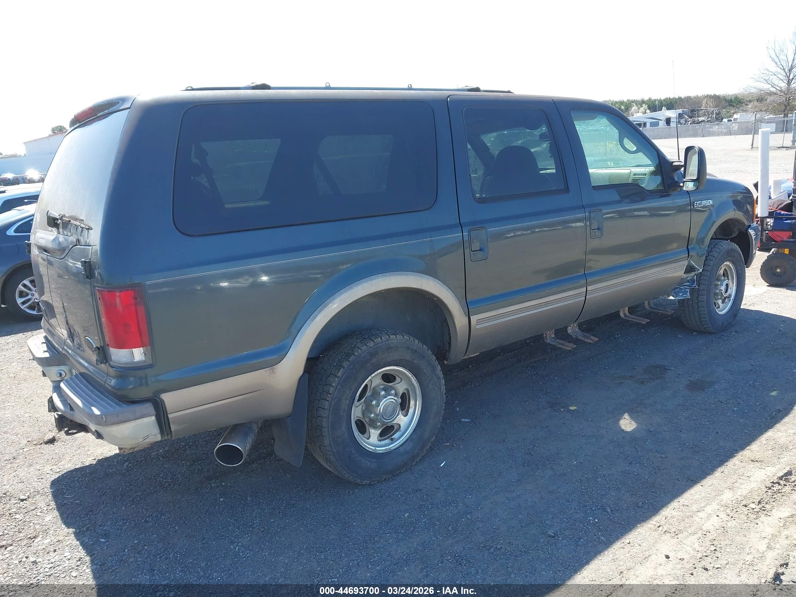 FORD EXCURSION image 4