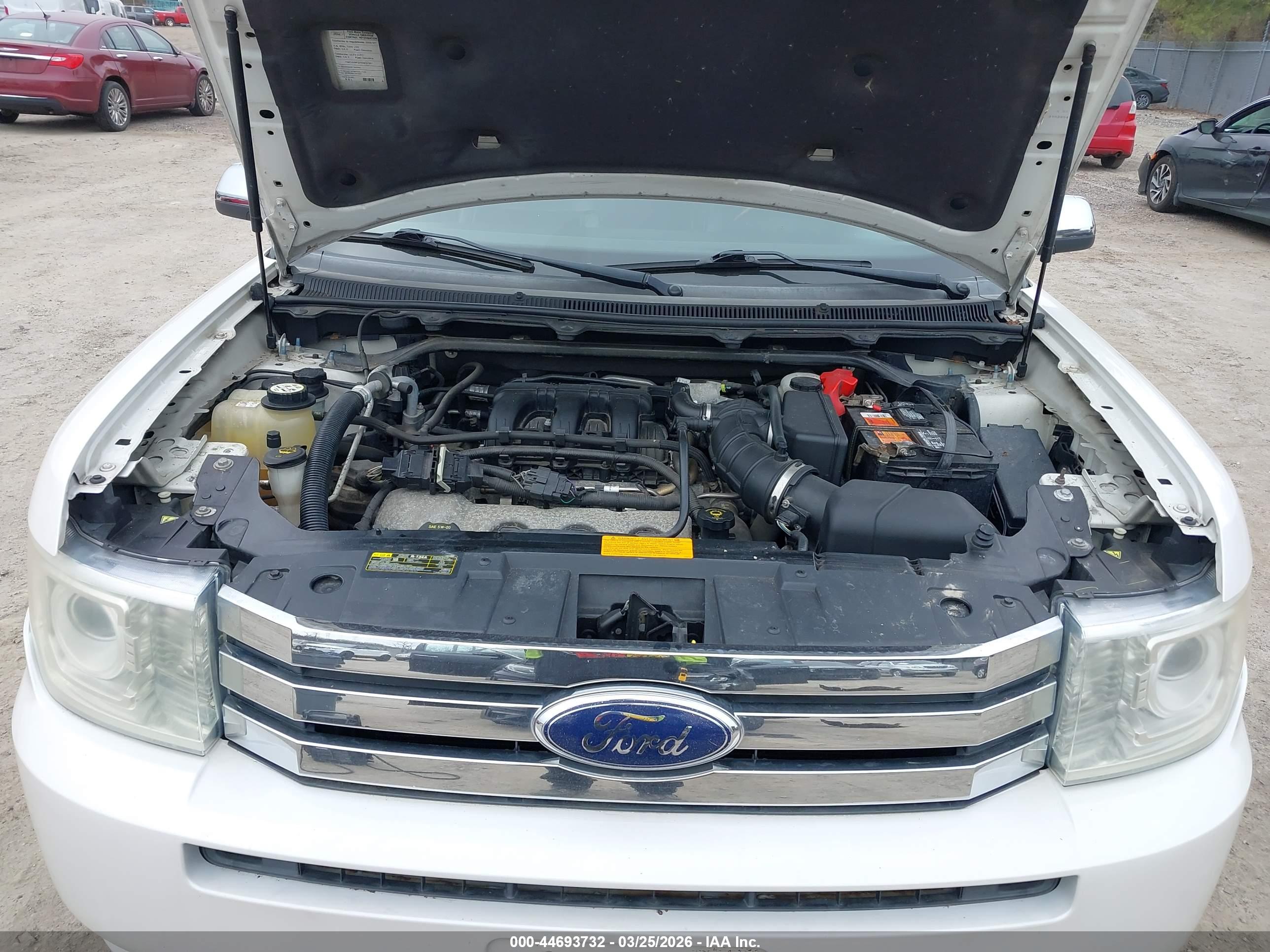 FORD FLEX image 10