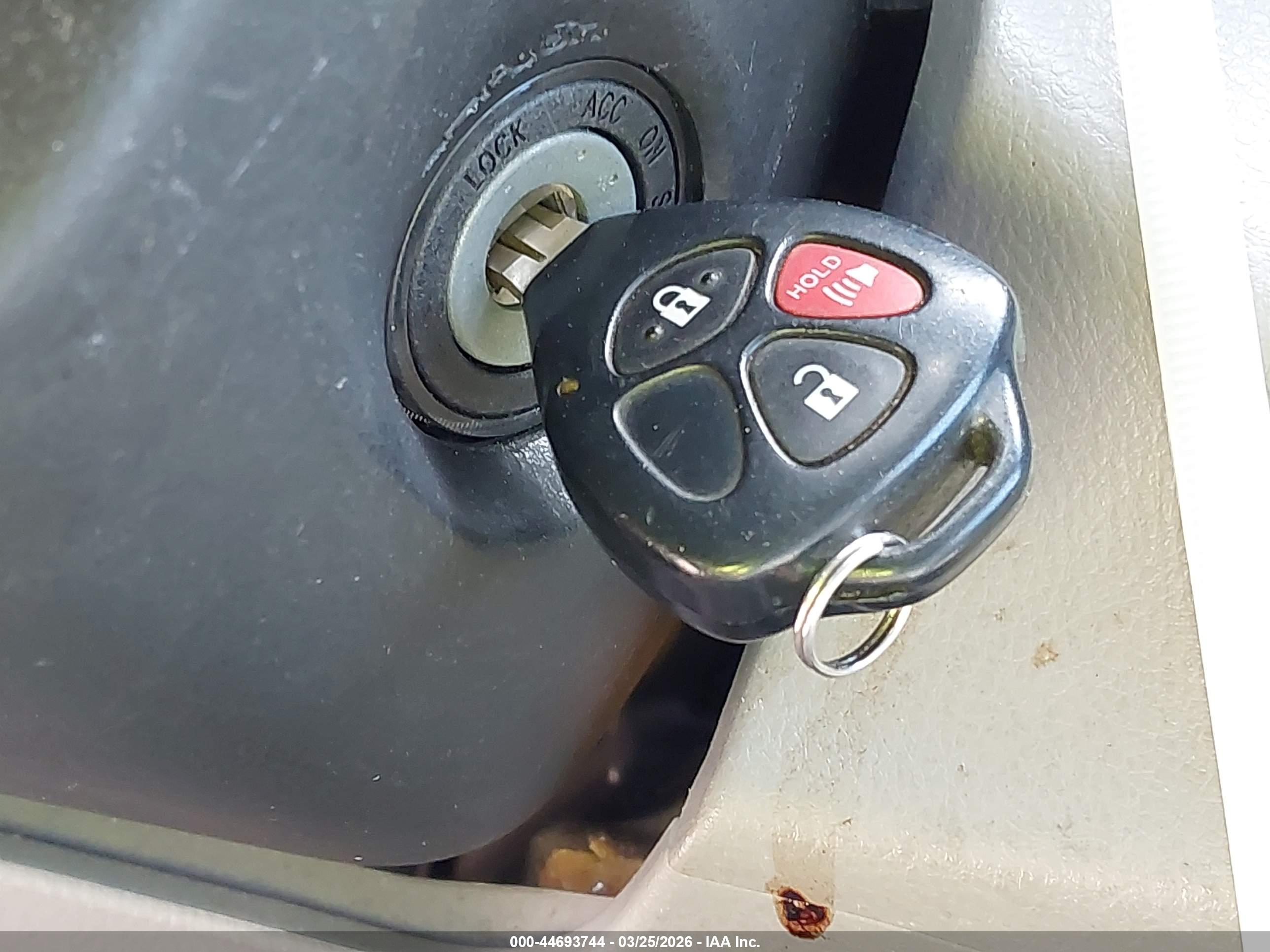 TOYOTA RAV4 image 11