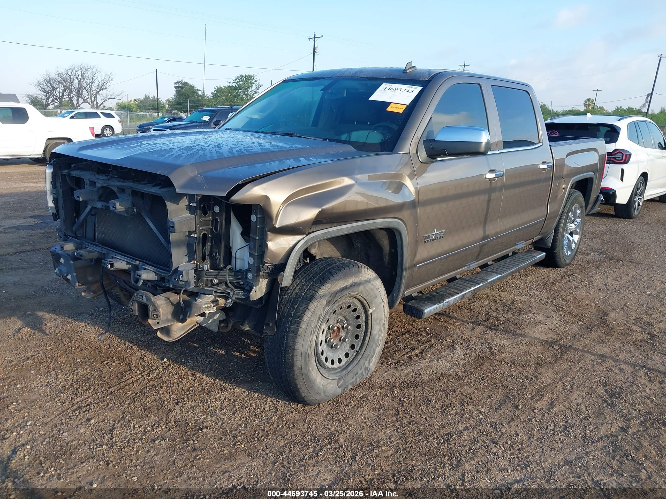 GMC SIERRA image 2