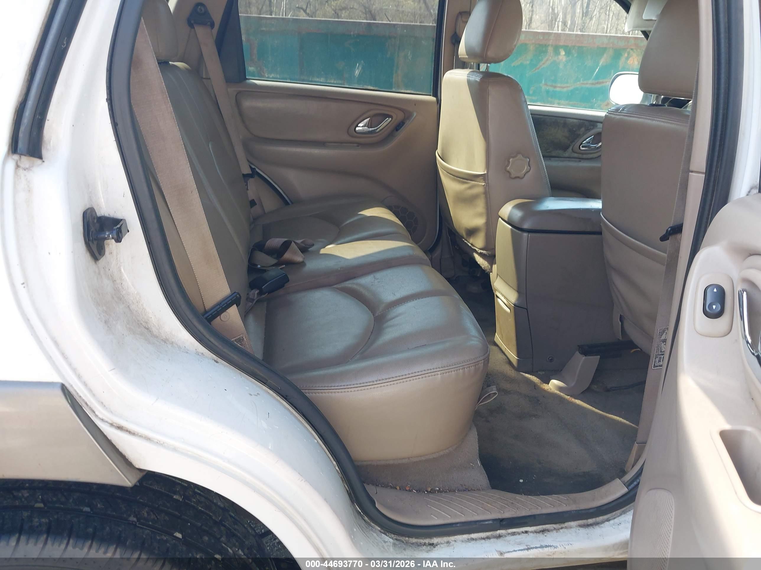 MAZDA TRIBUTE image 8