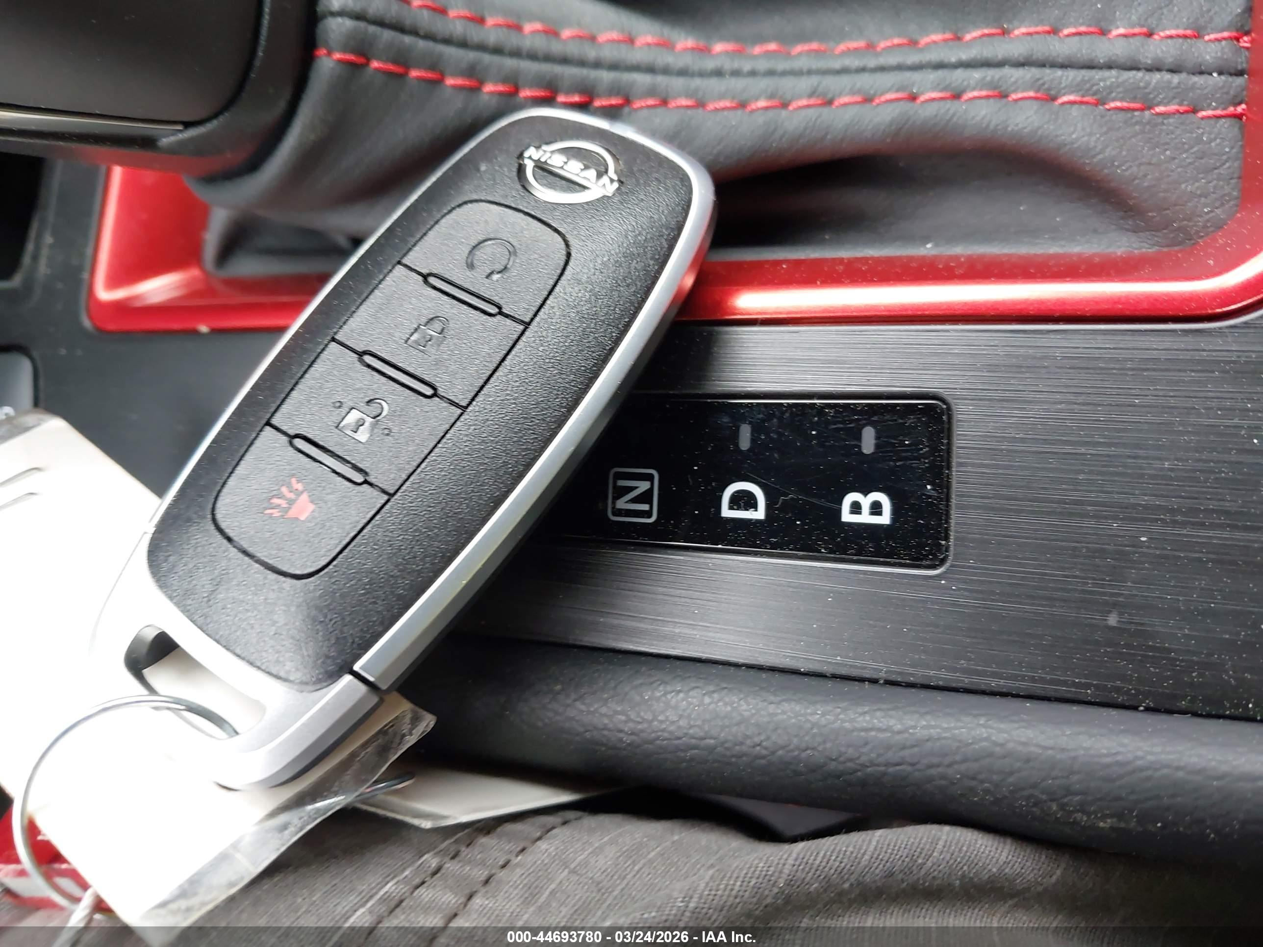 NISSAN KICKS image 11