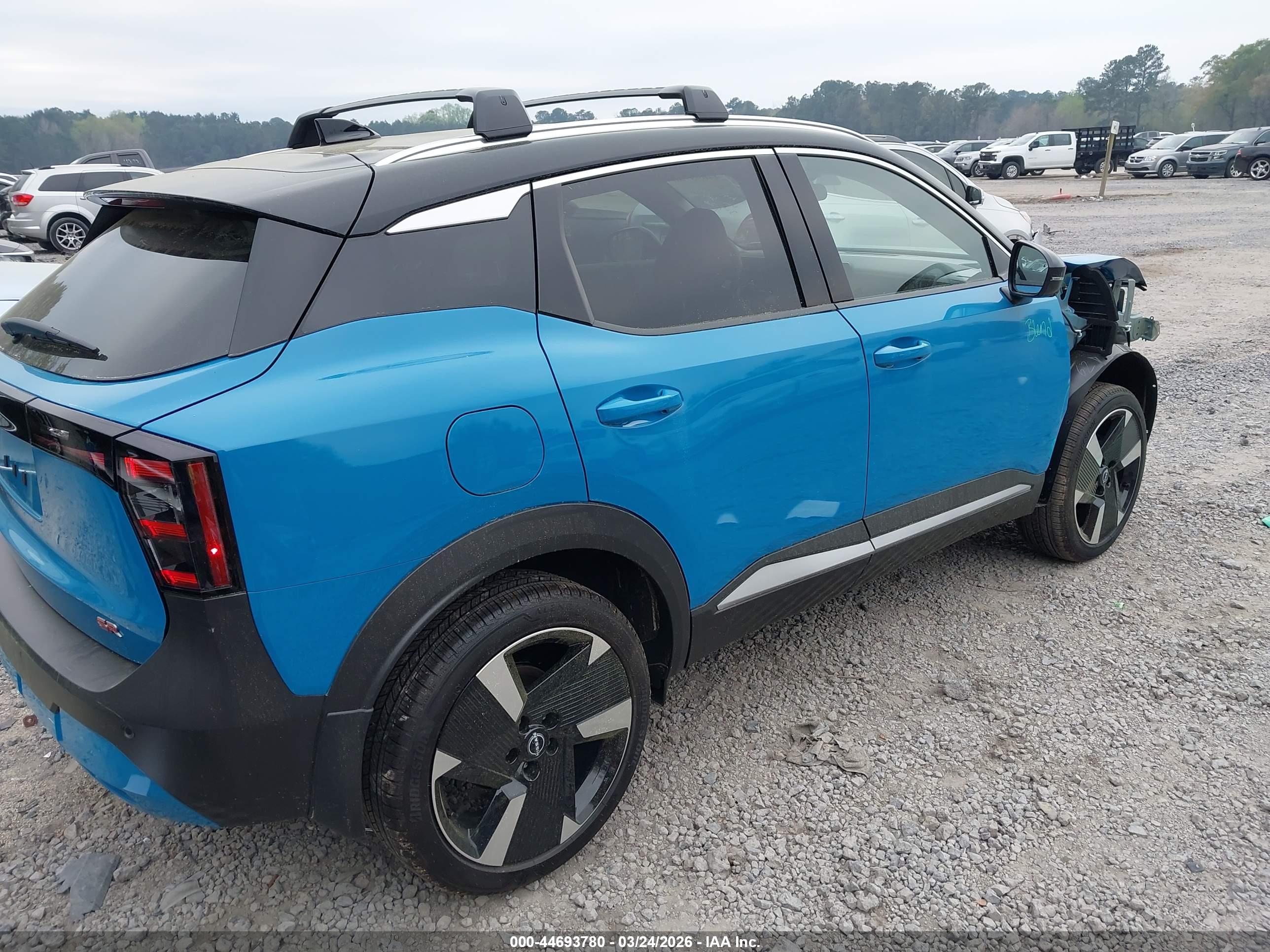 NISSAN KICKS image 4