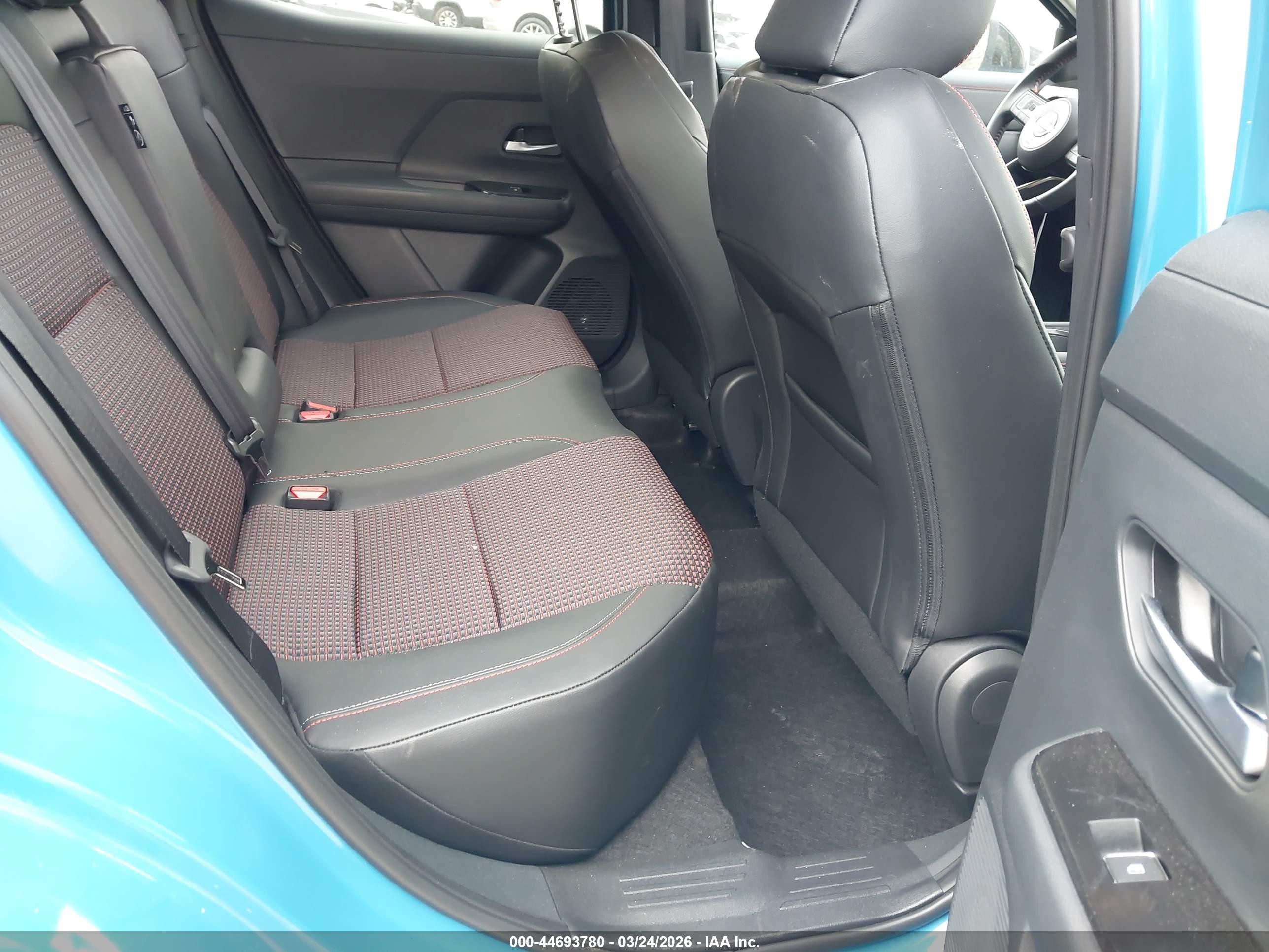 NISSAN KICKS image 8