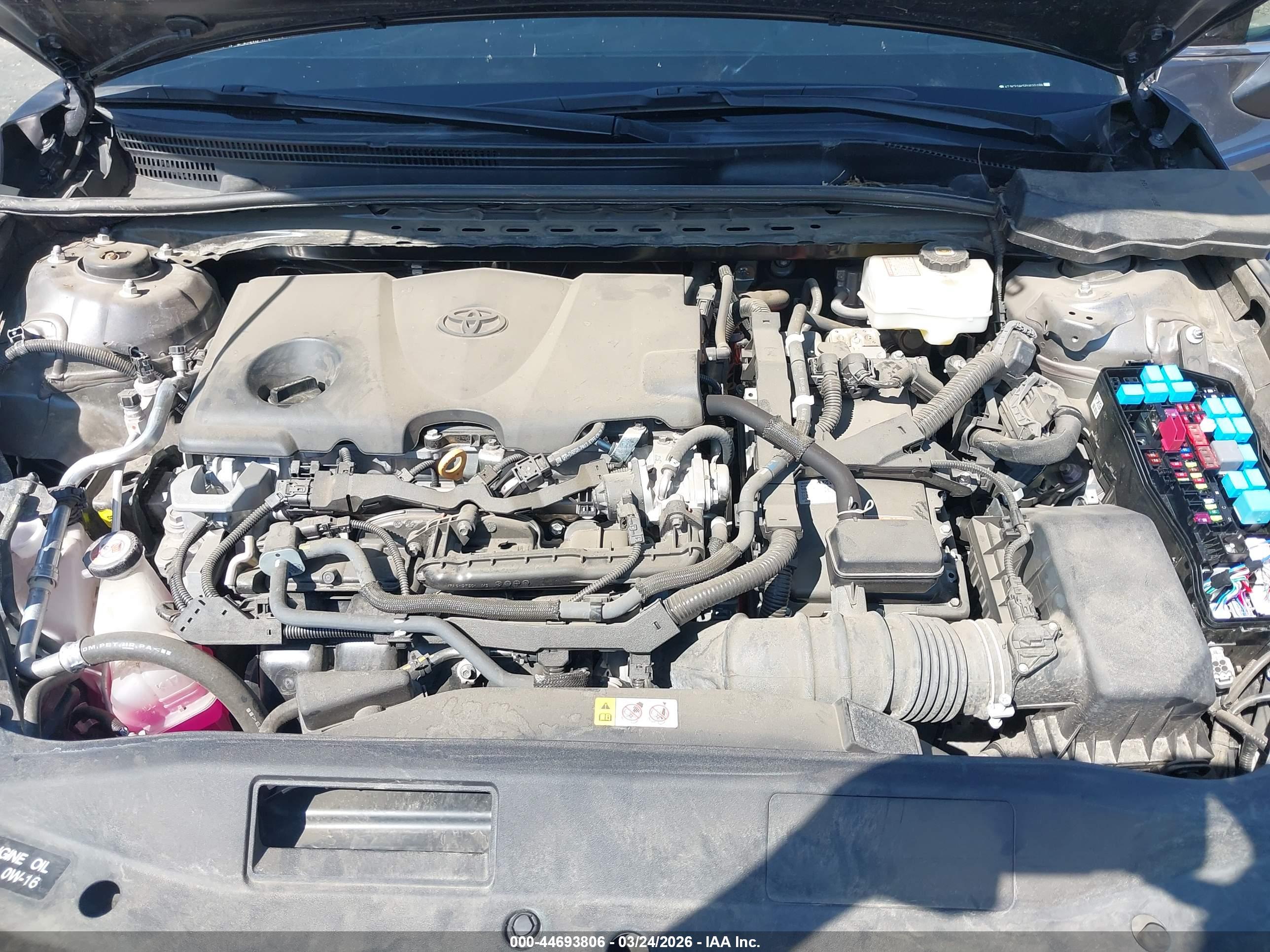 TOYOTA CAMRY image 10