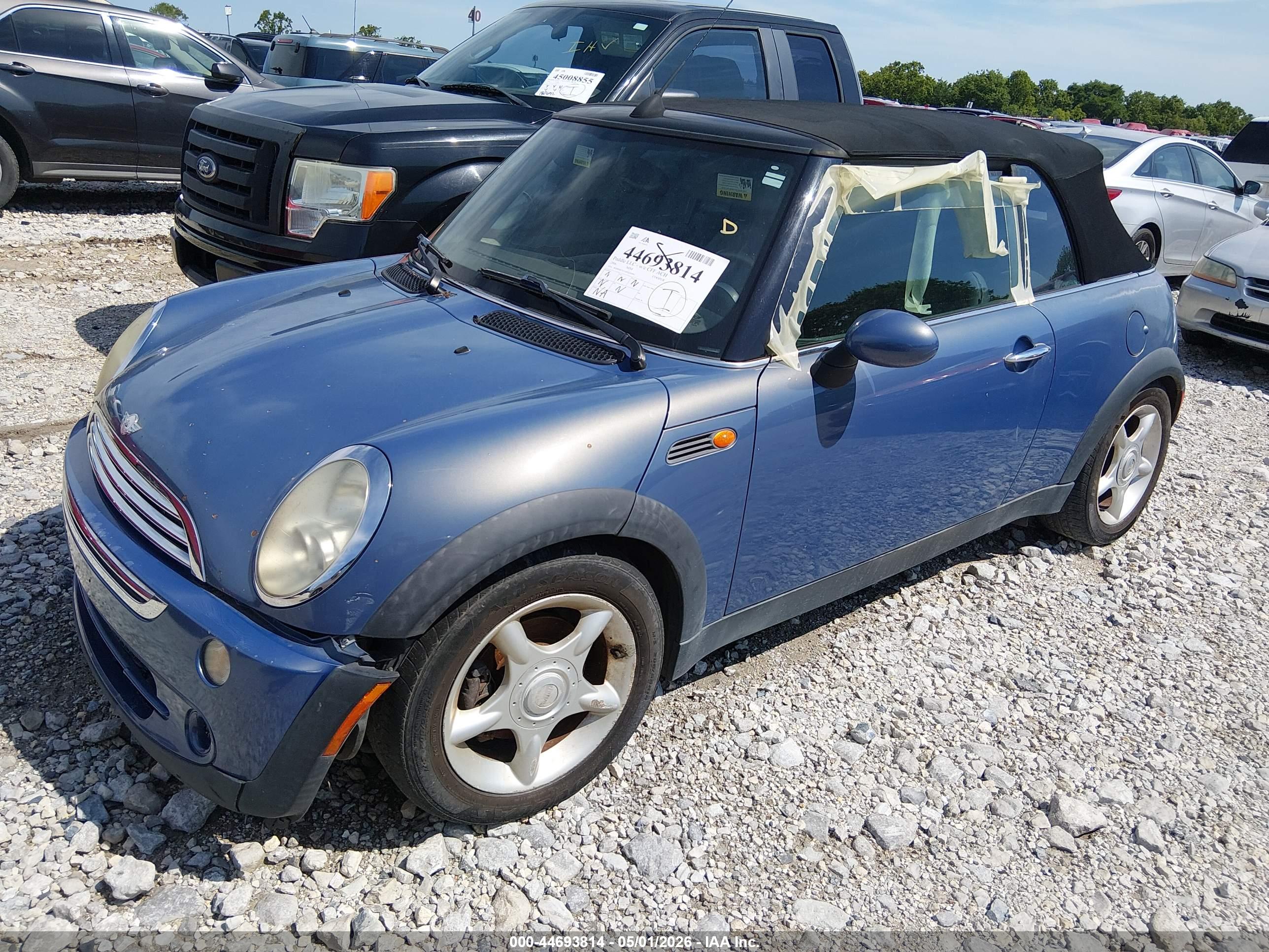 MINI COOPER image 2