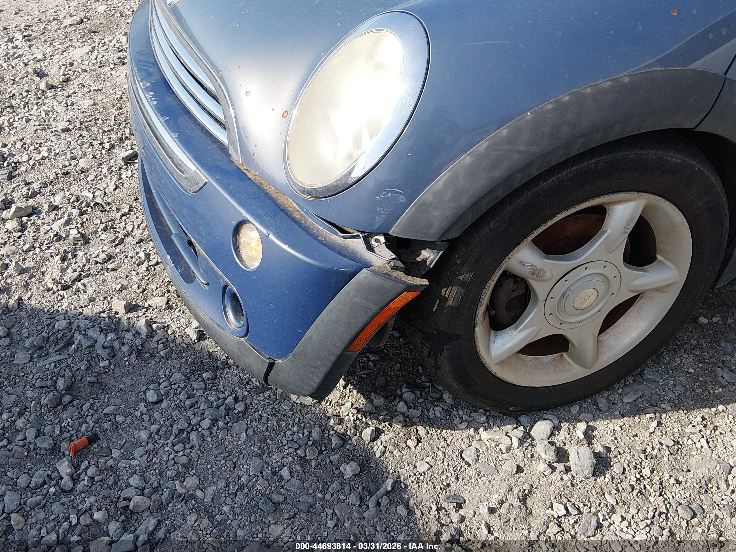 MINI COOPER image 6