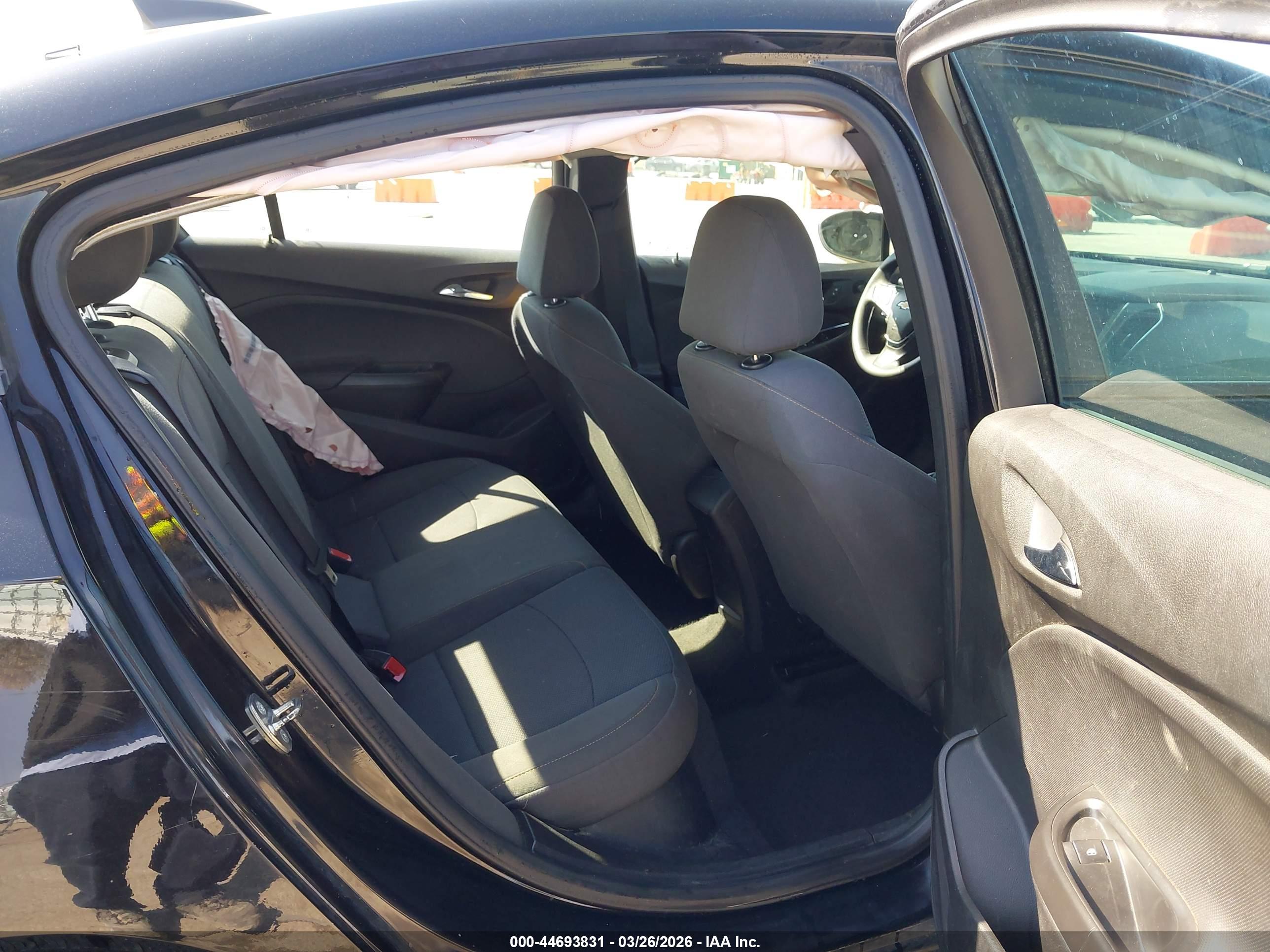 CHEVROLET CRUZE image 8