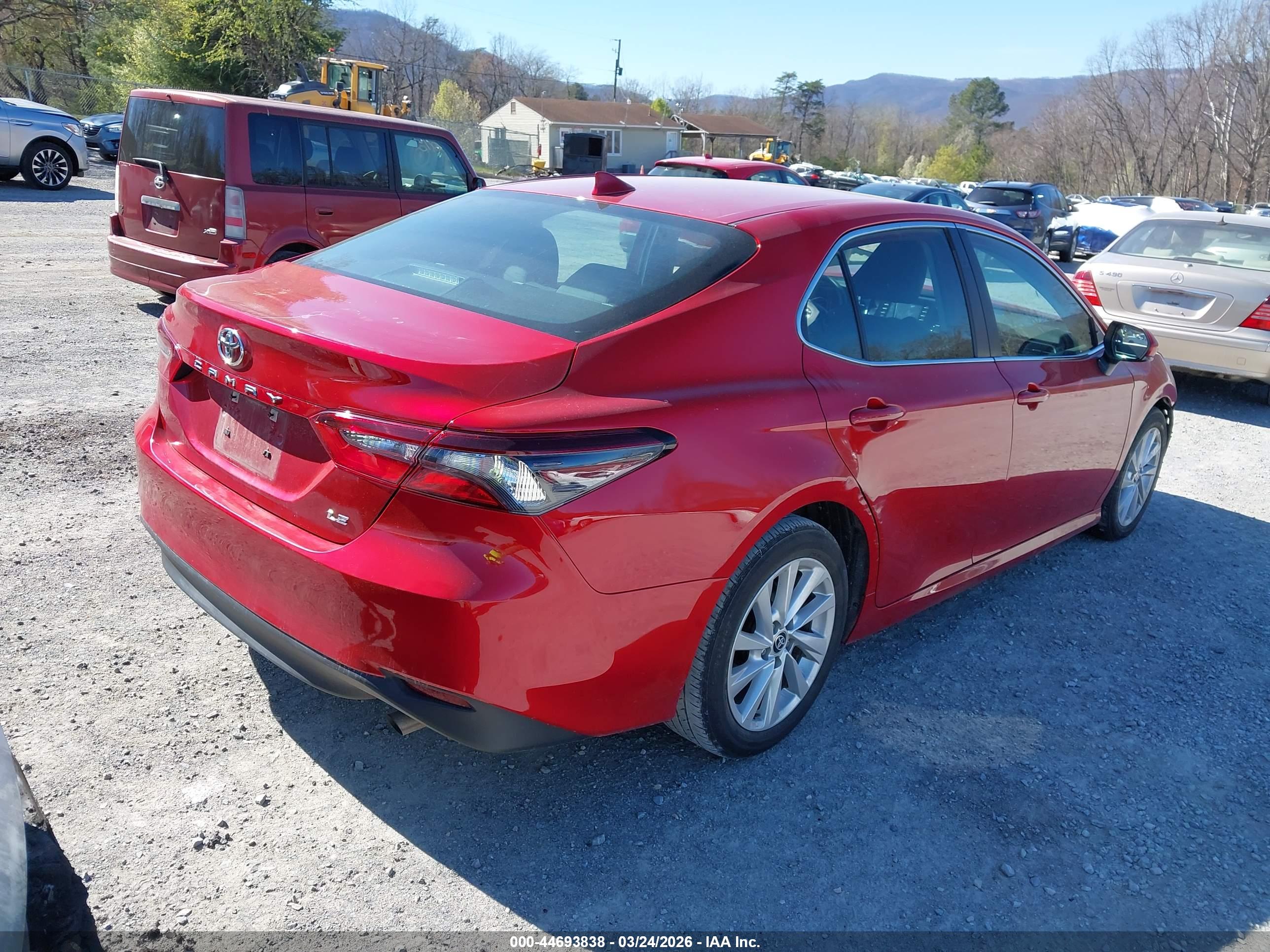 TOYOTA CAMRY image 4
