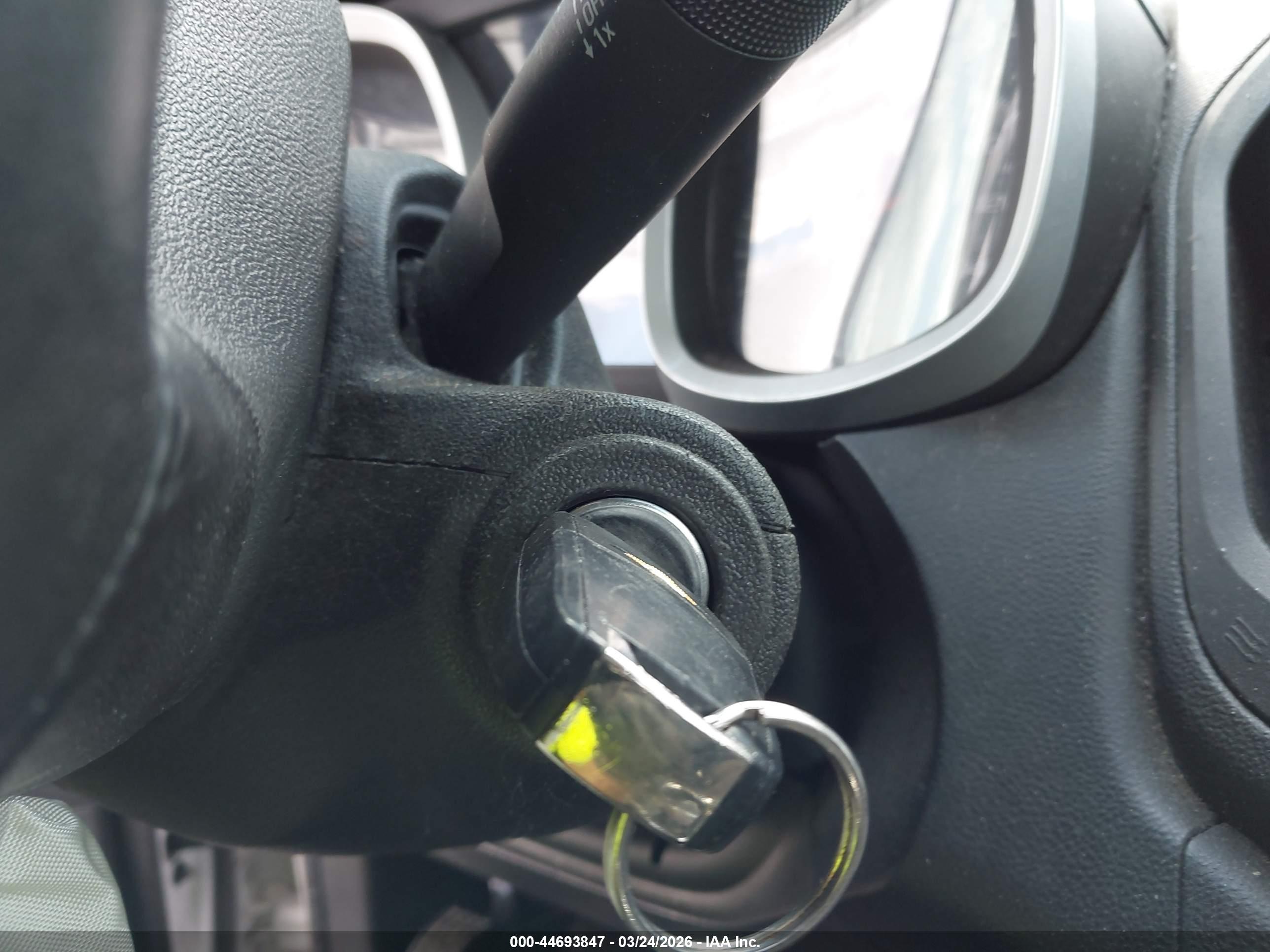 CHEVROLET EQUINOX image 11