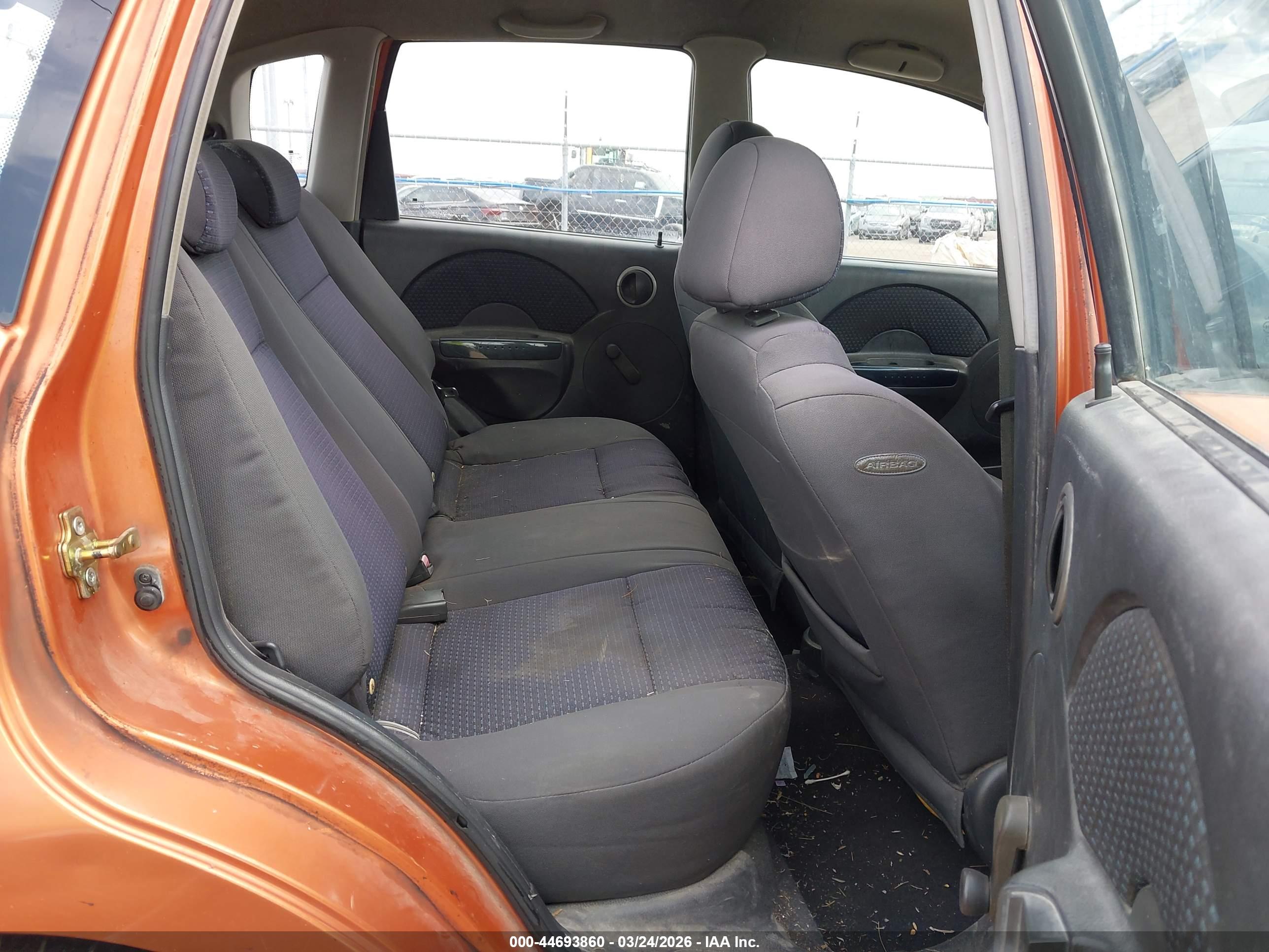 CHEVROLET AVEO image 8