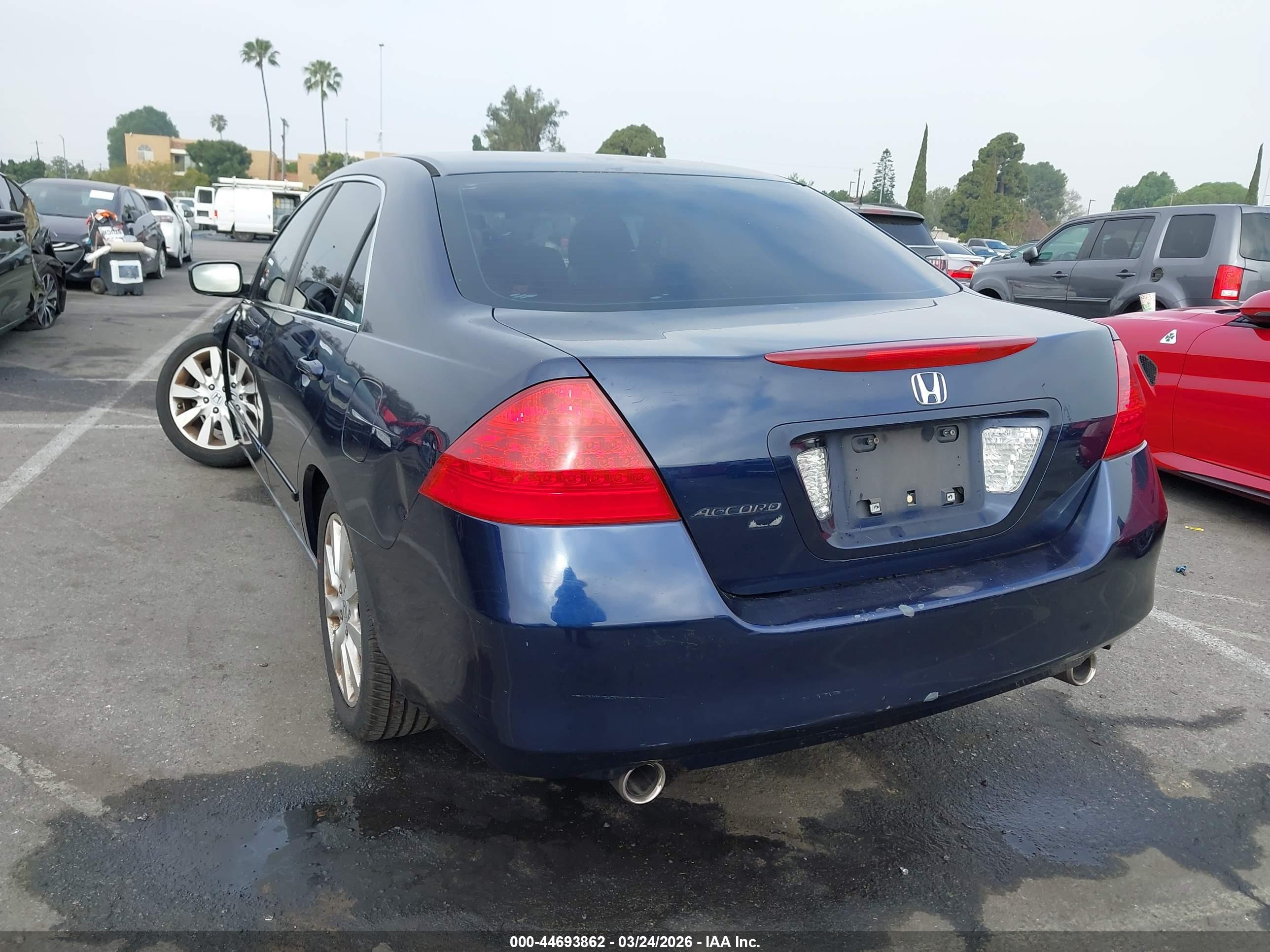 HONDA ACCORD image 3