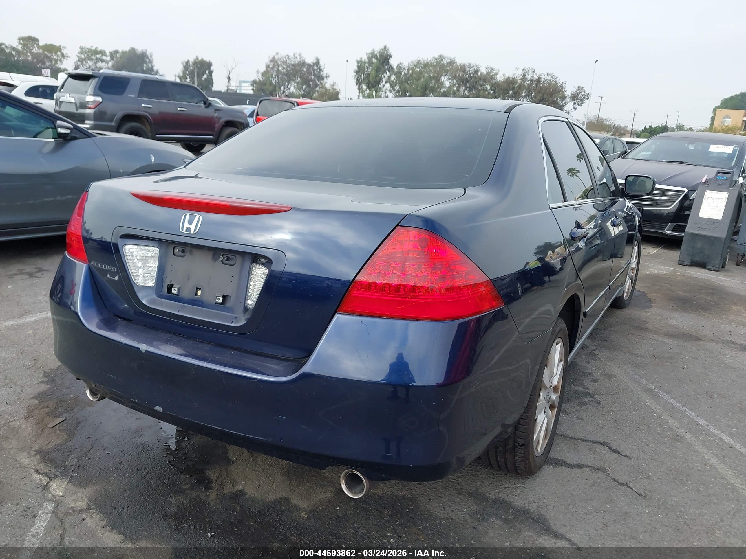 HONDA ACCORD image 4