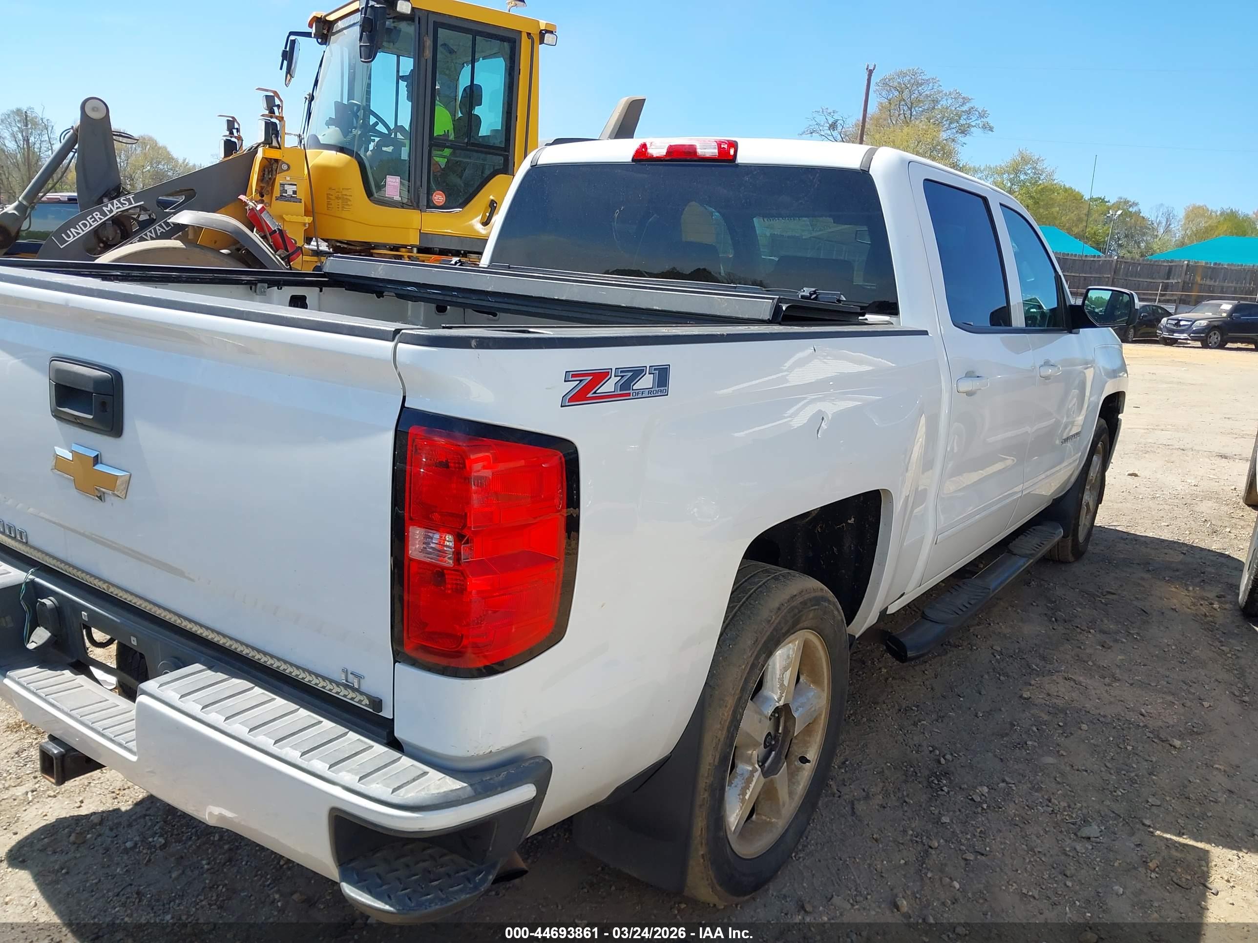 CHEVROLET SILVERADO image 4