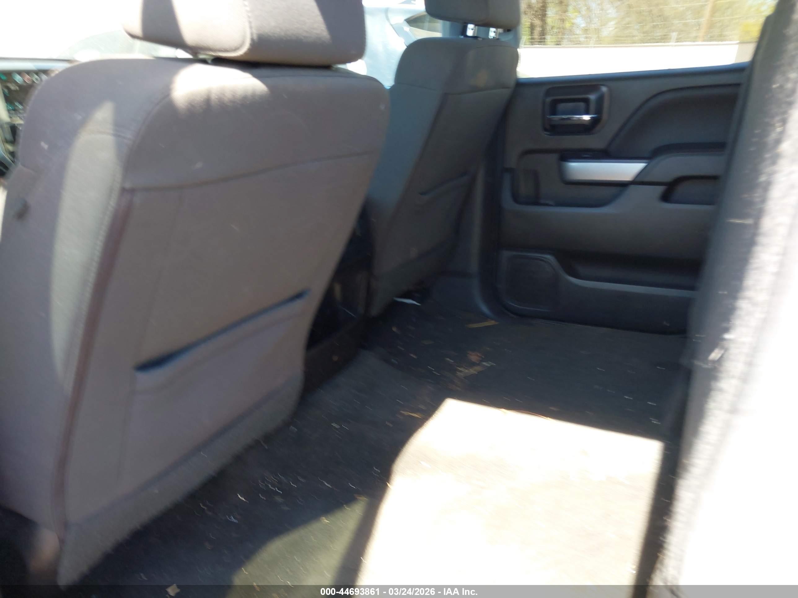 CHEVROLET SILVERADO image 8