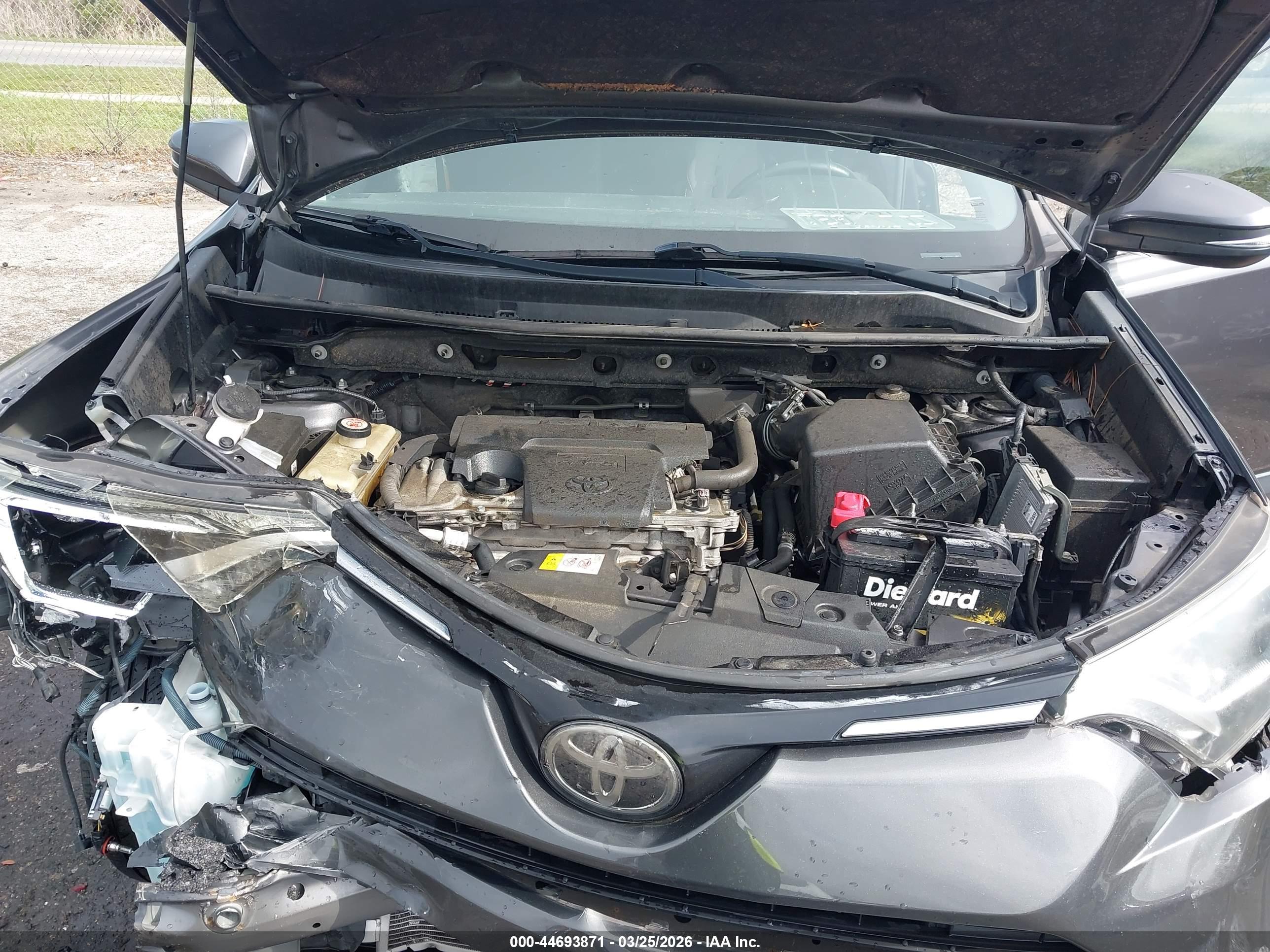 TOYOTA RAV4 image 10