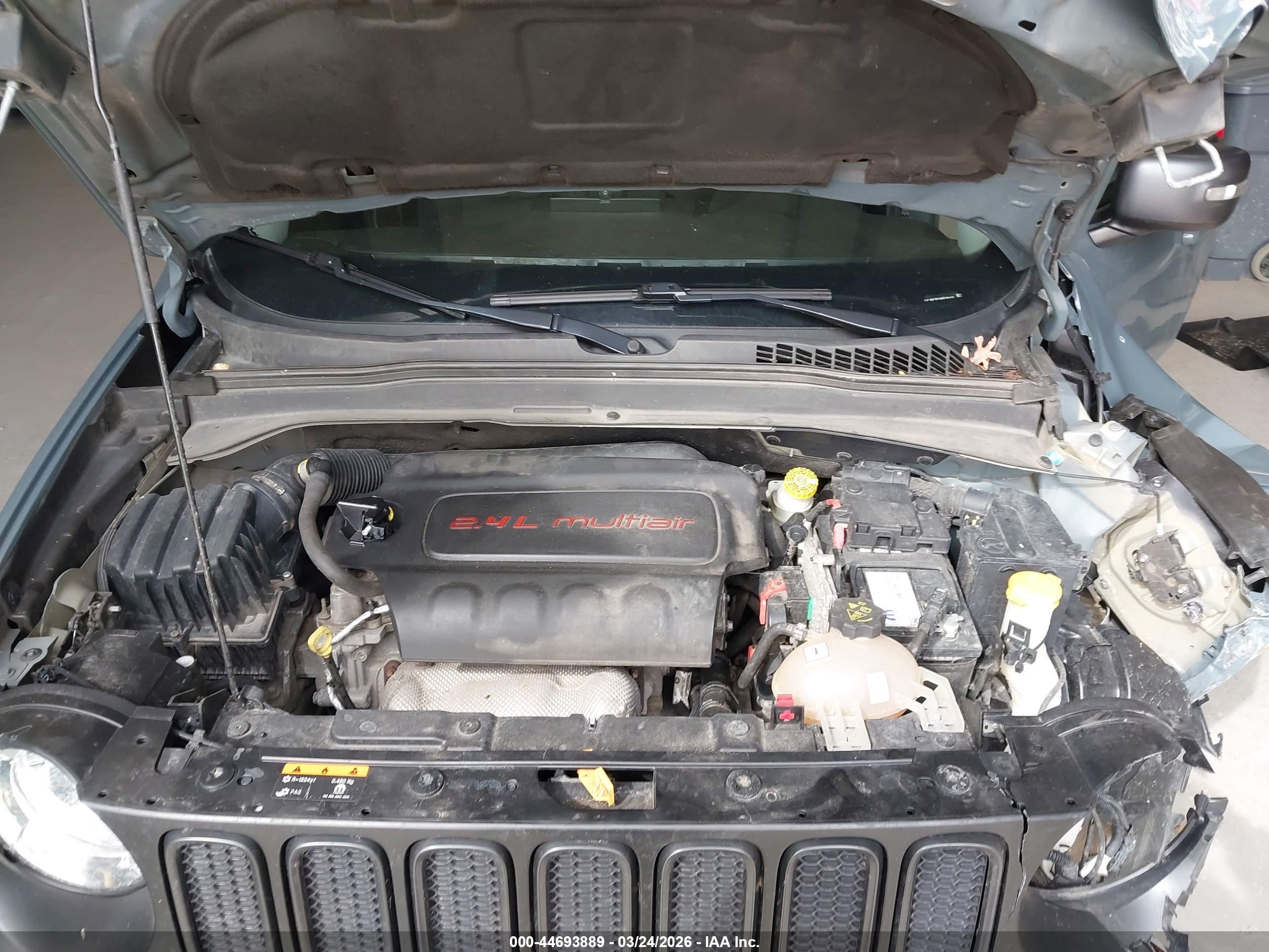 JEEP RENEGADE image 10