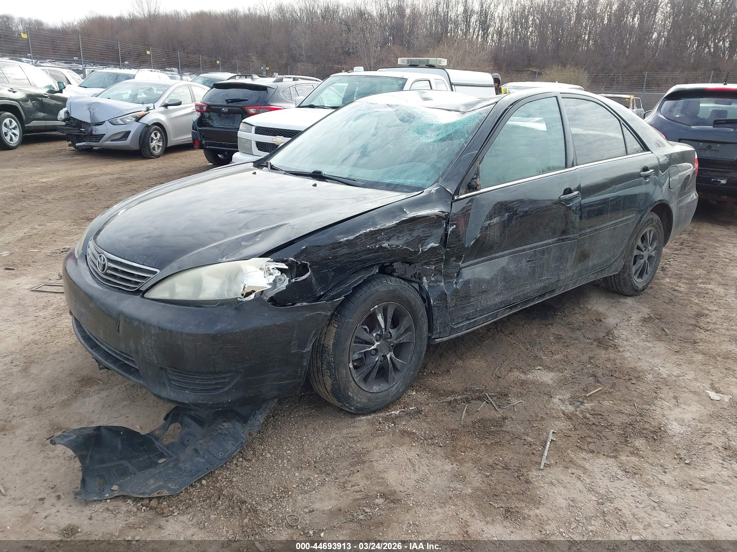 TOYOTA CAMRY image 2