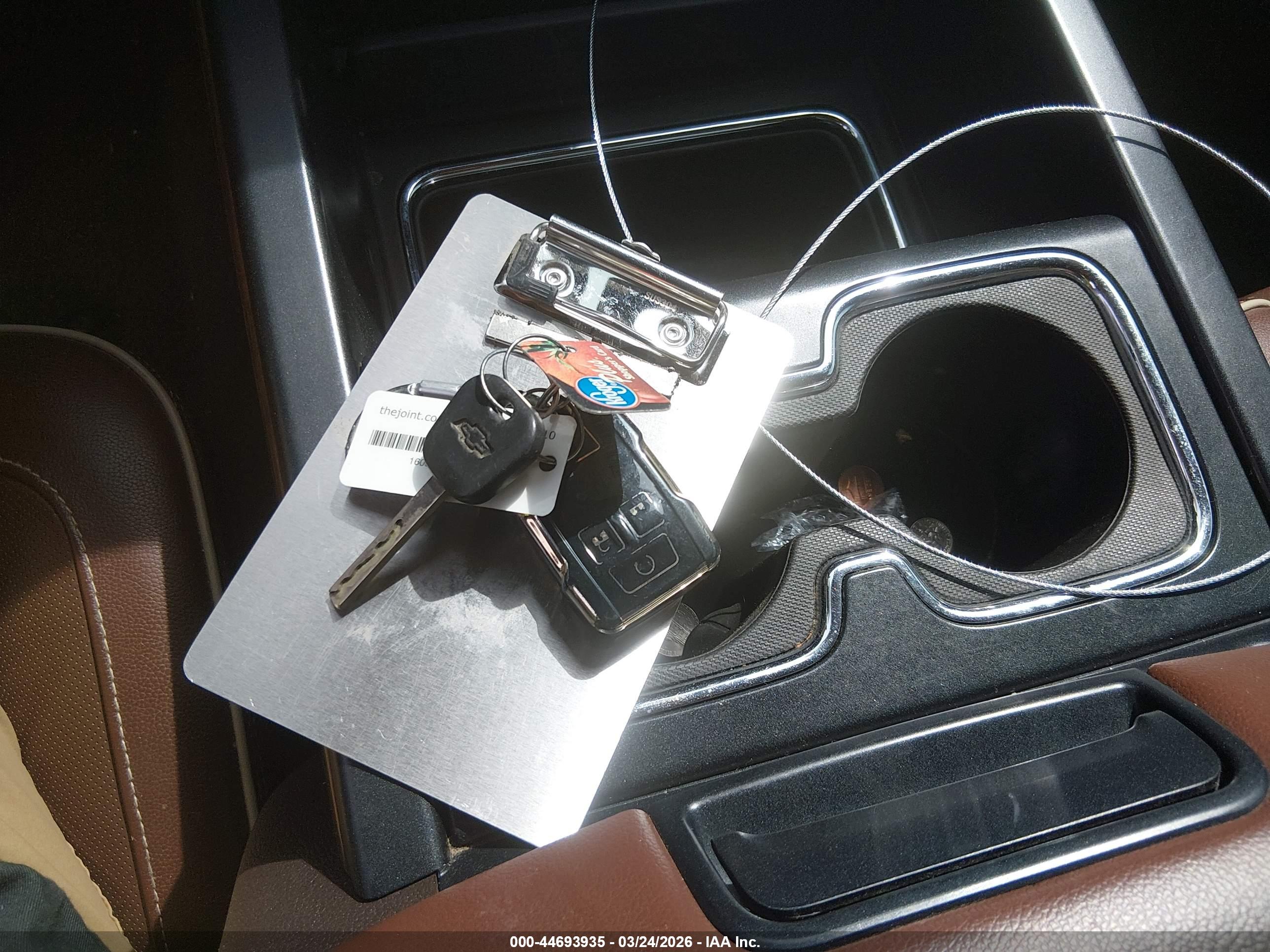 CHEVROLET SILVERADO image 11