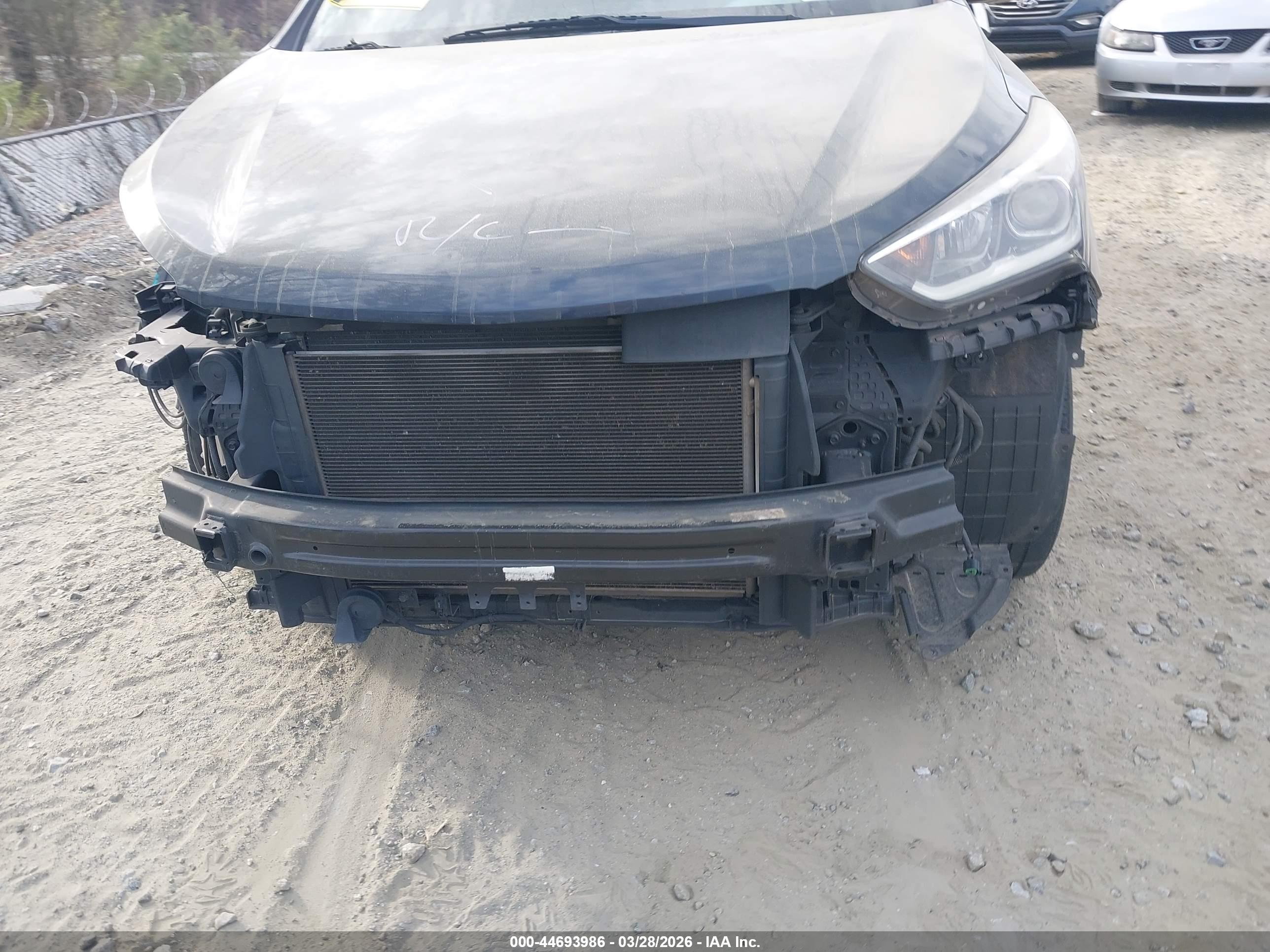 HYUNDAI SANTA image 6