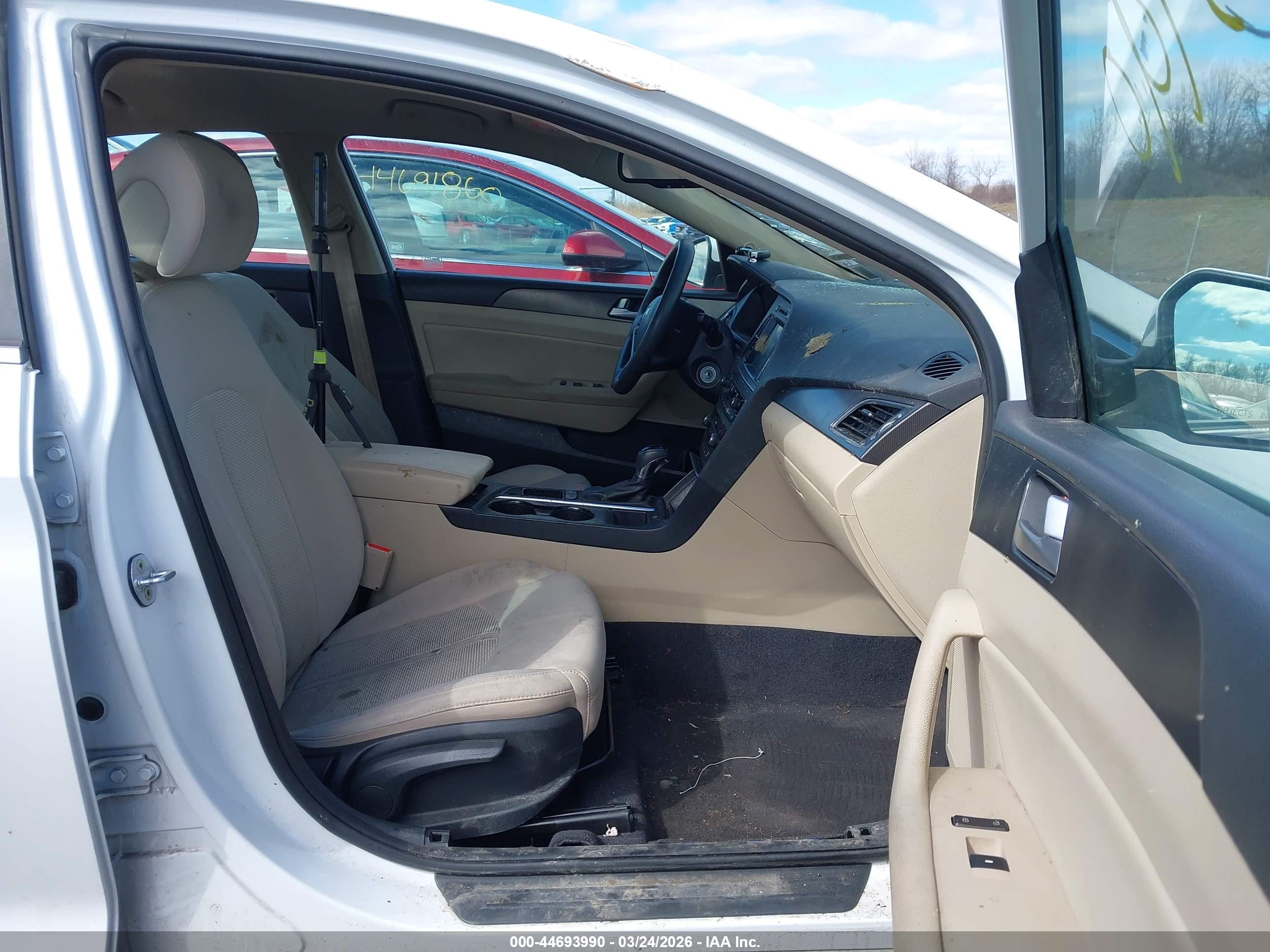 HYUNDAI SONATA image 5