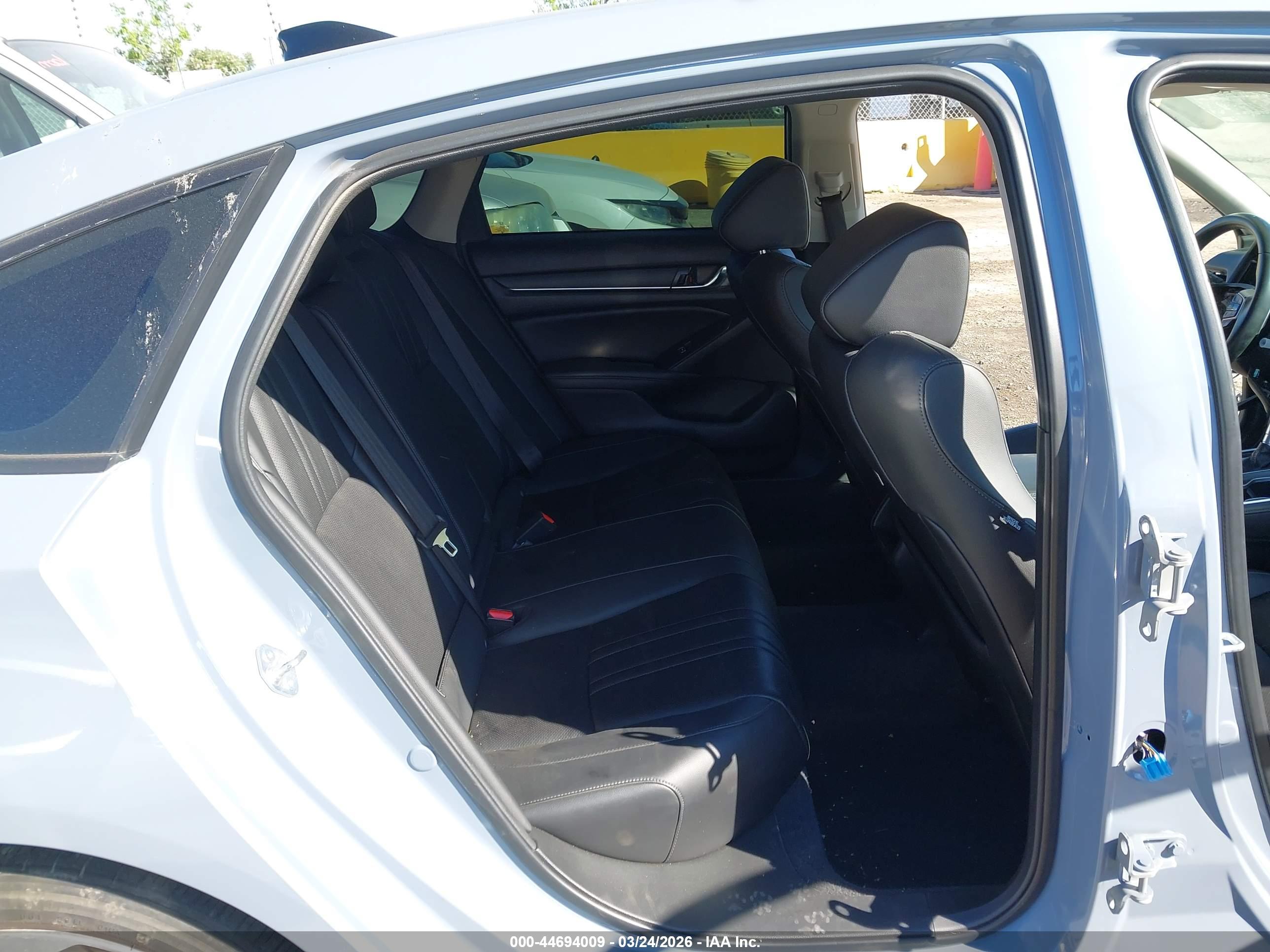 HONDA ACCORD image 8