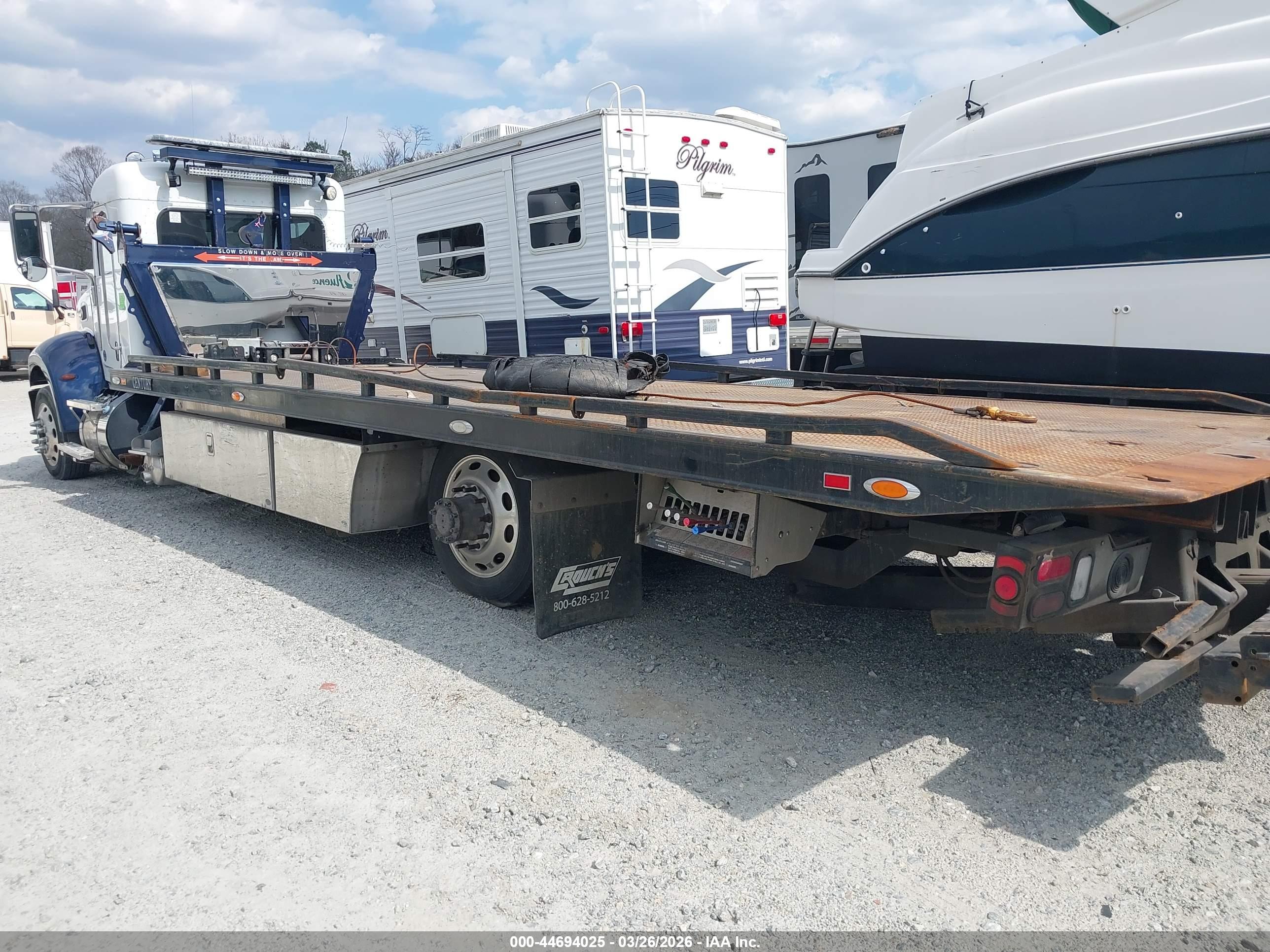 PETERBILT 337 image 3