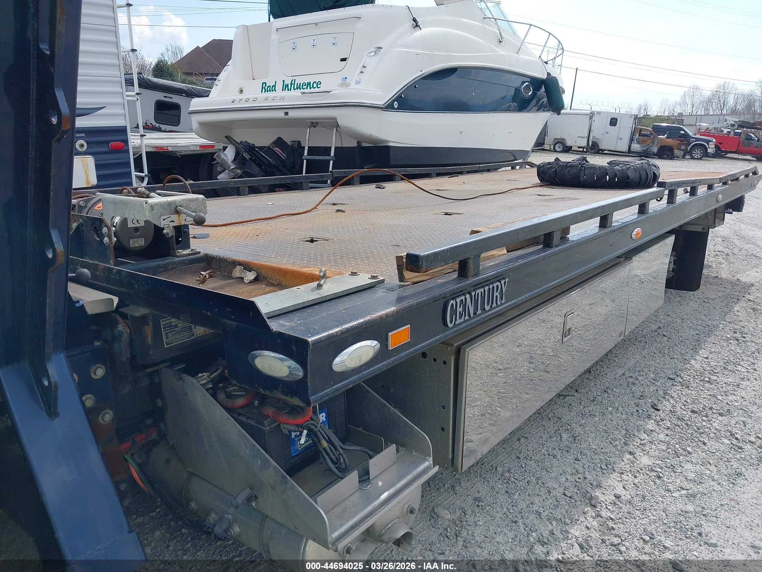 PETERBILT 337 image 8