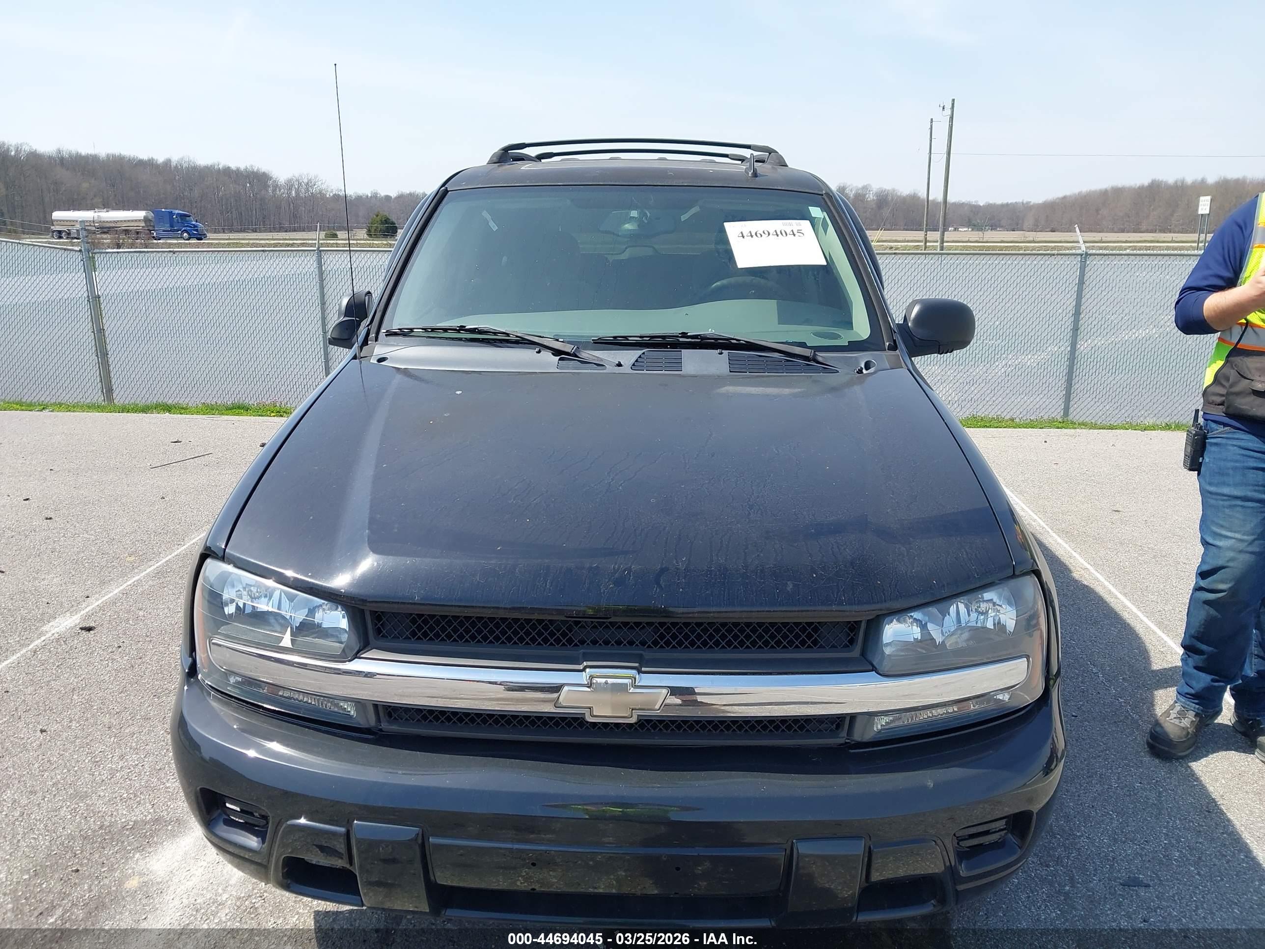 CHEVROLET TRAILBLAZER image 6