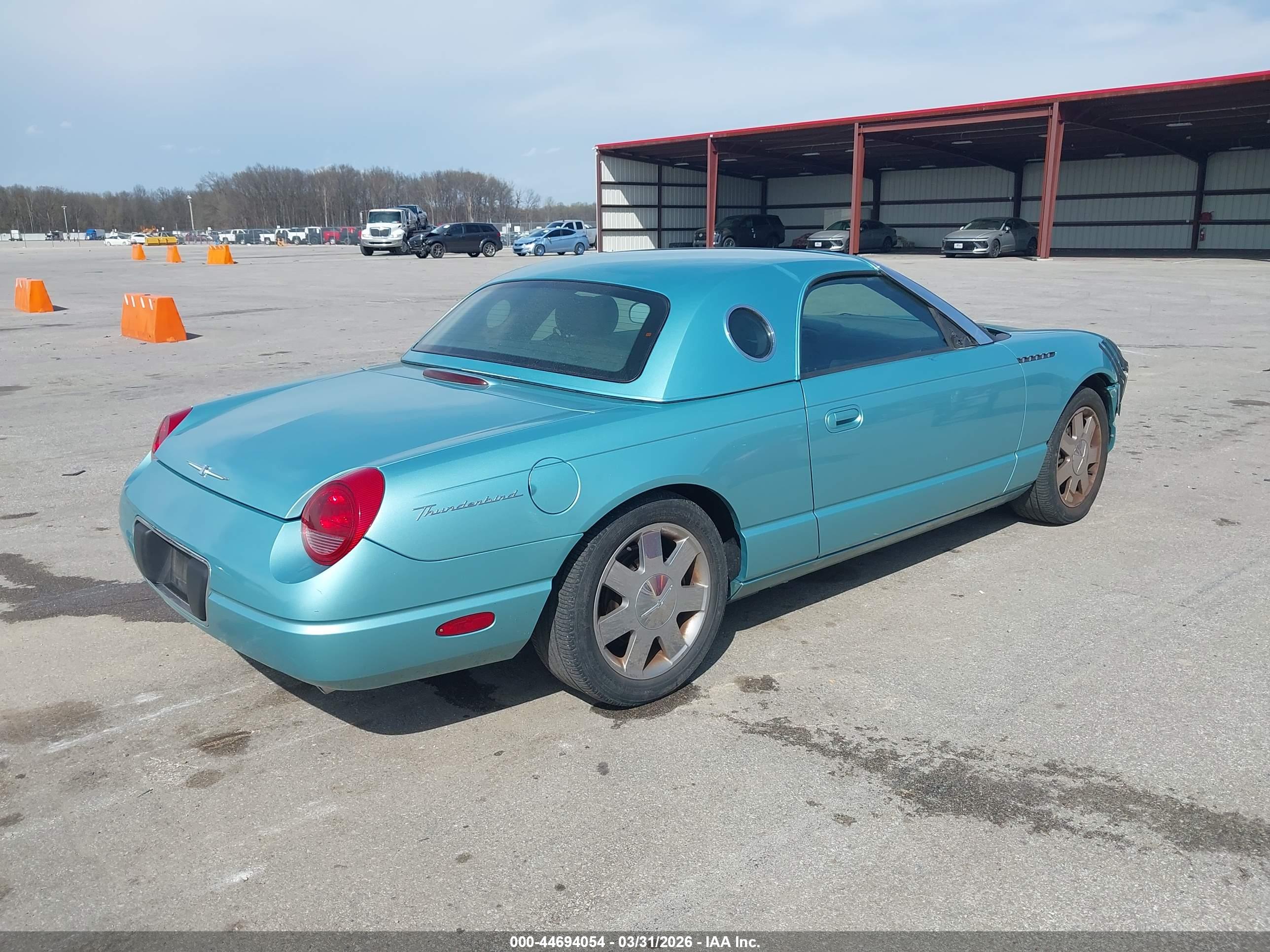 FORD THUNDERBIRD image 4
