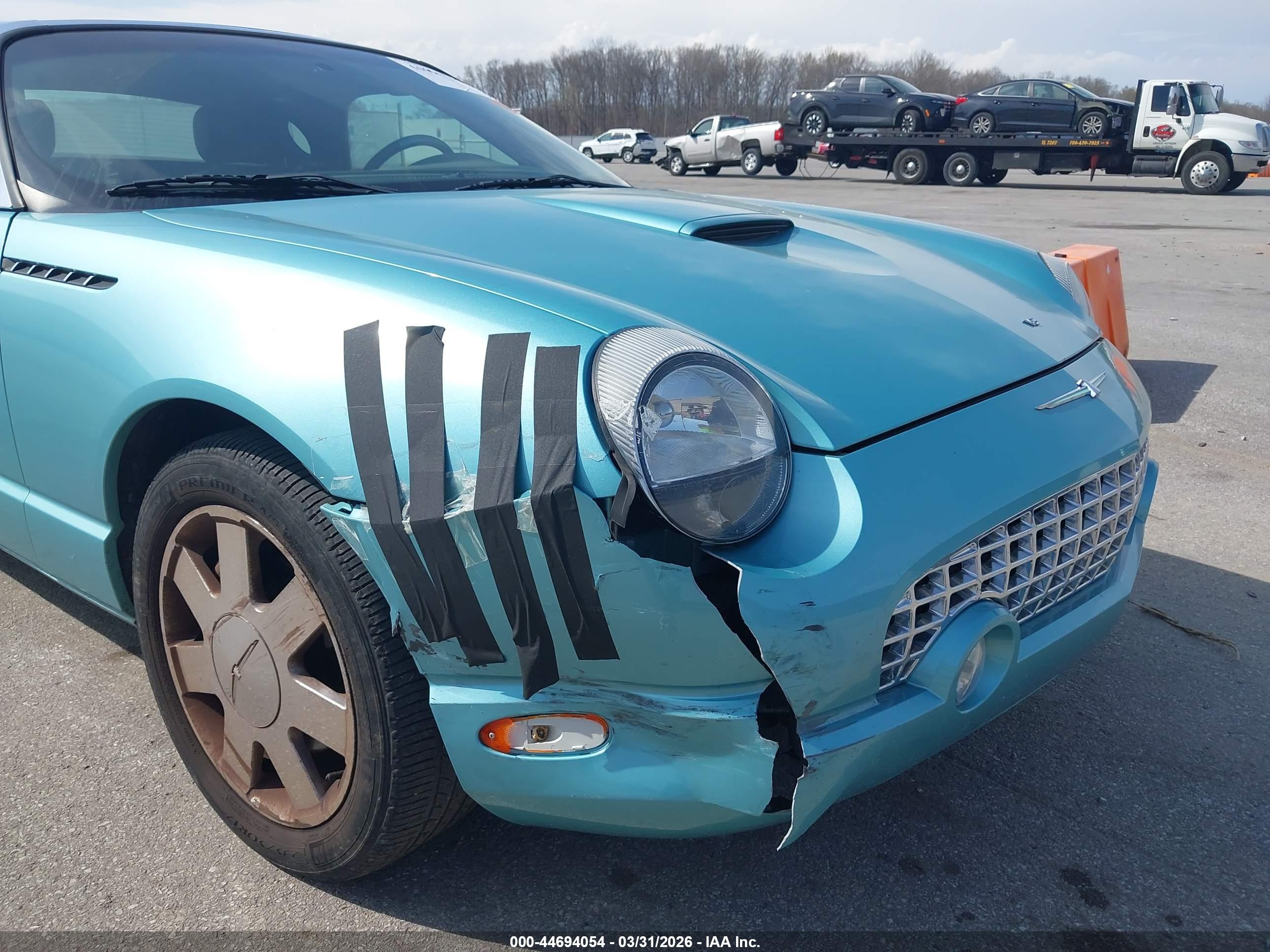 FORD THUNDERBIRD image 6