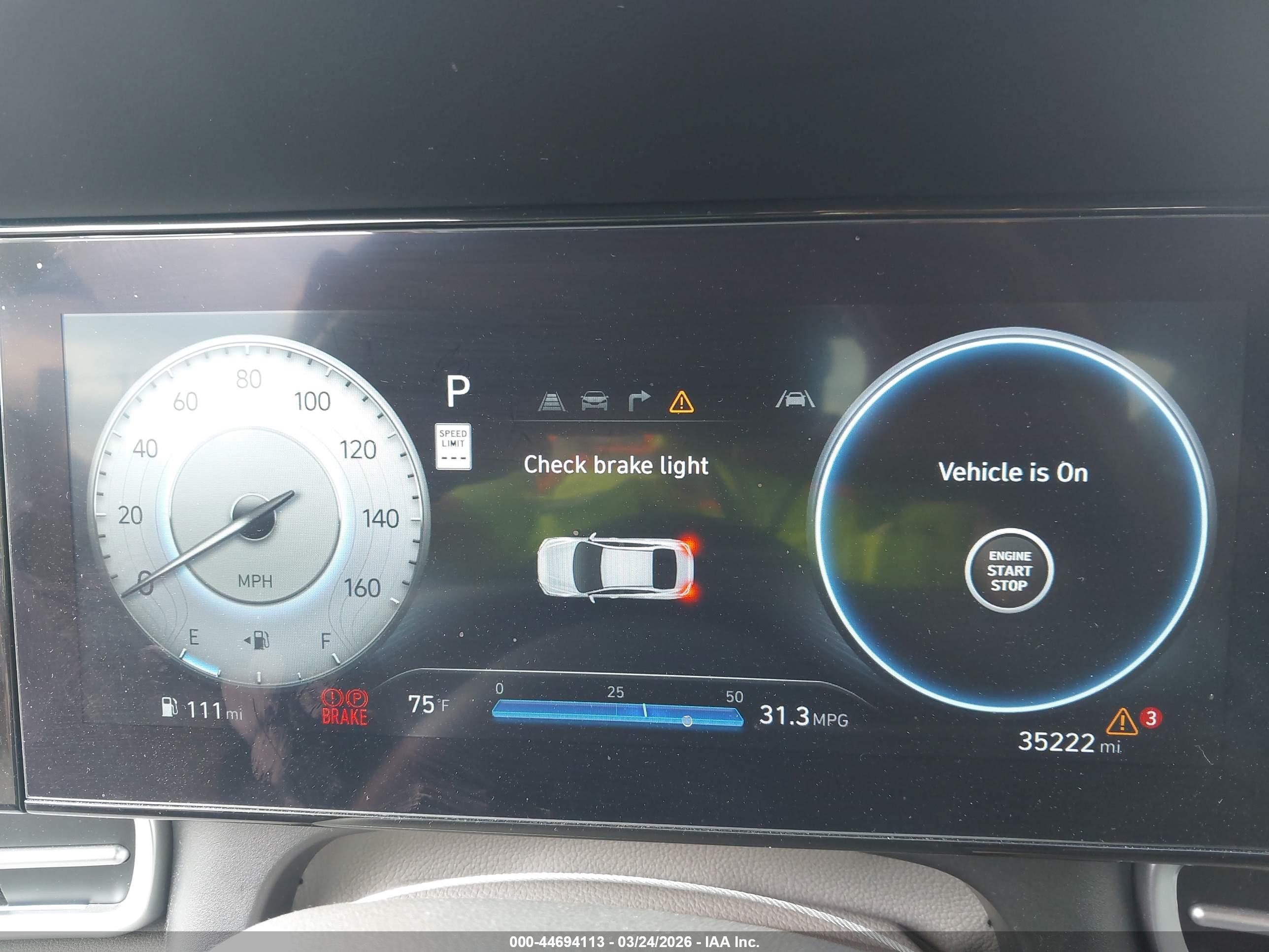 HYUNDAI ELANTRA image 7