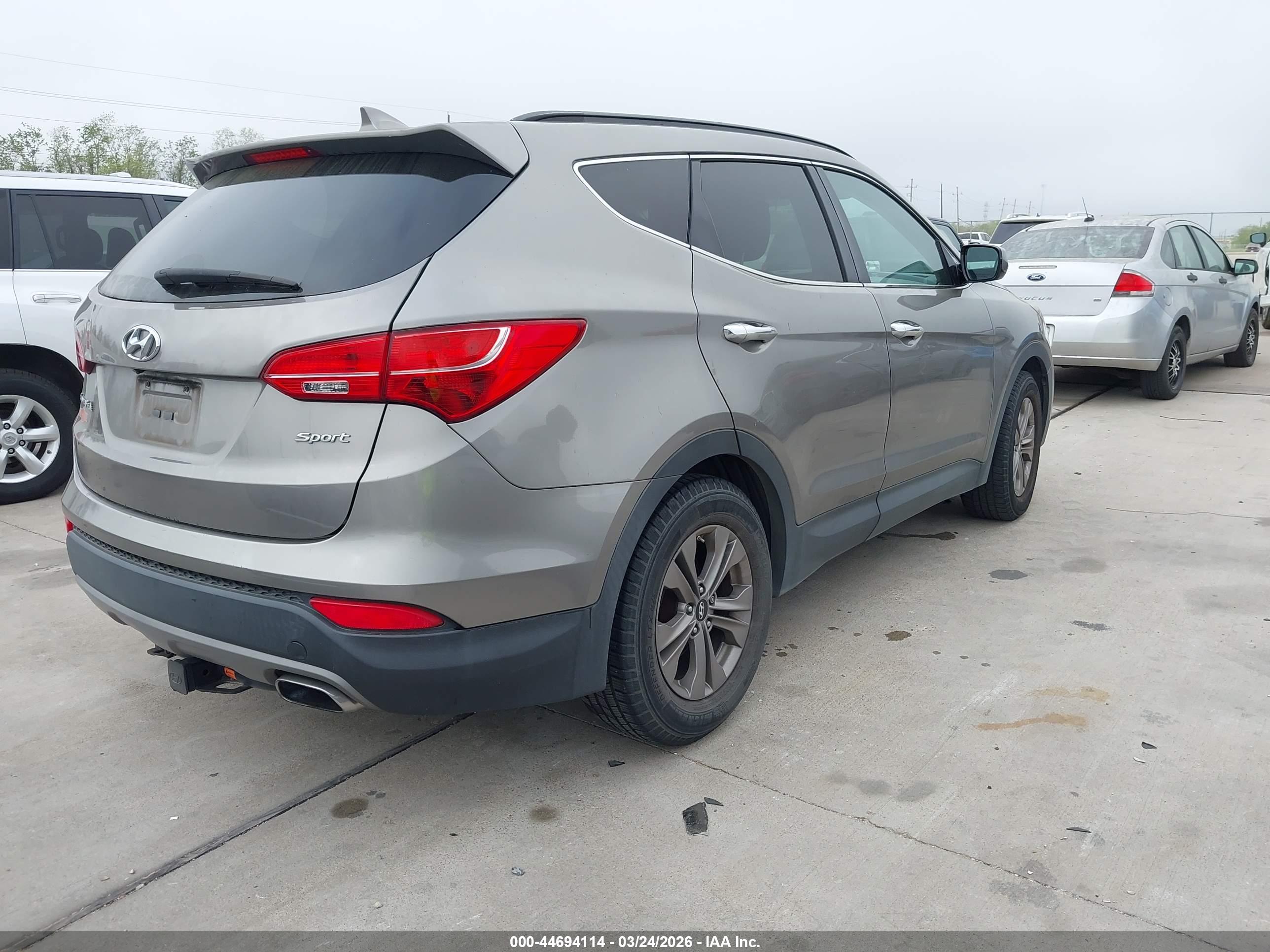 HYUNDAI SANTA image 4