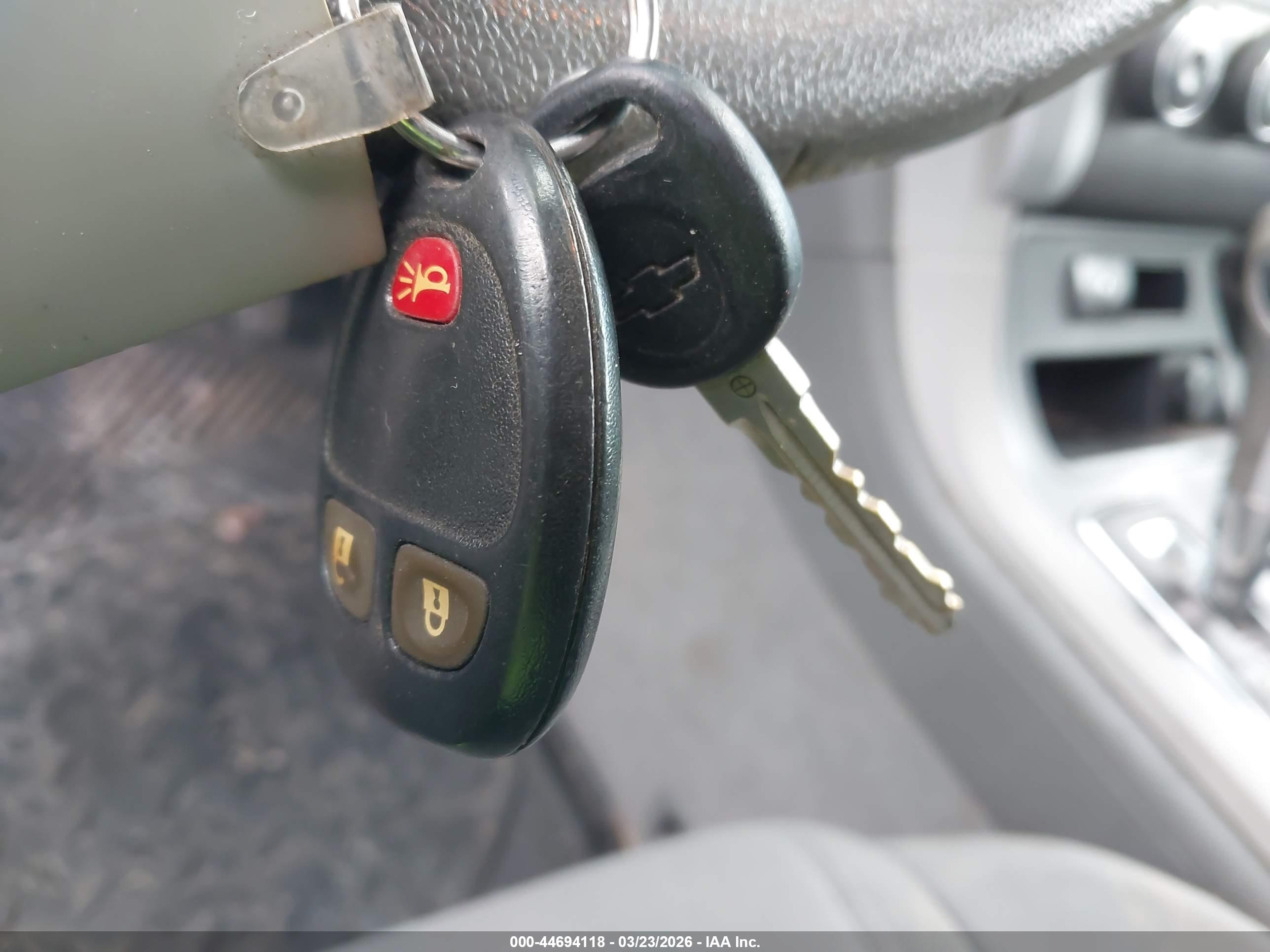 CHEVROLET TRAVERSE image 11
