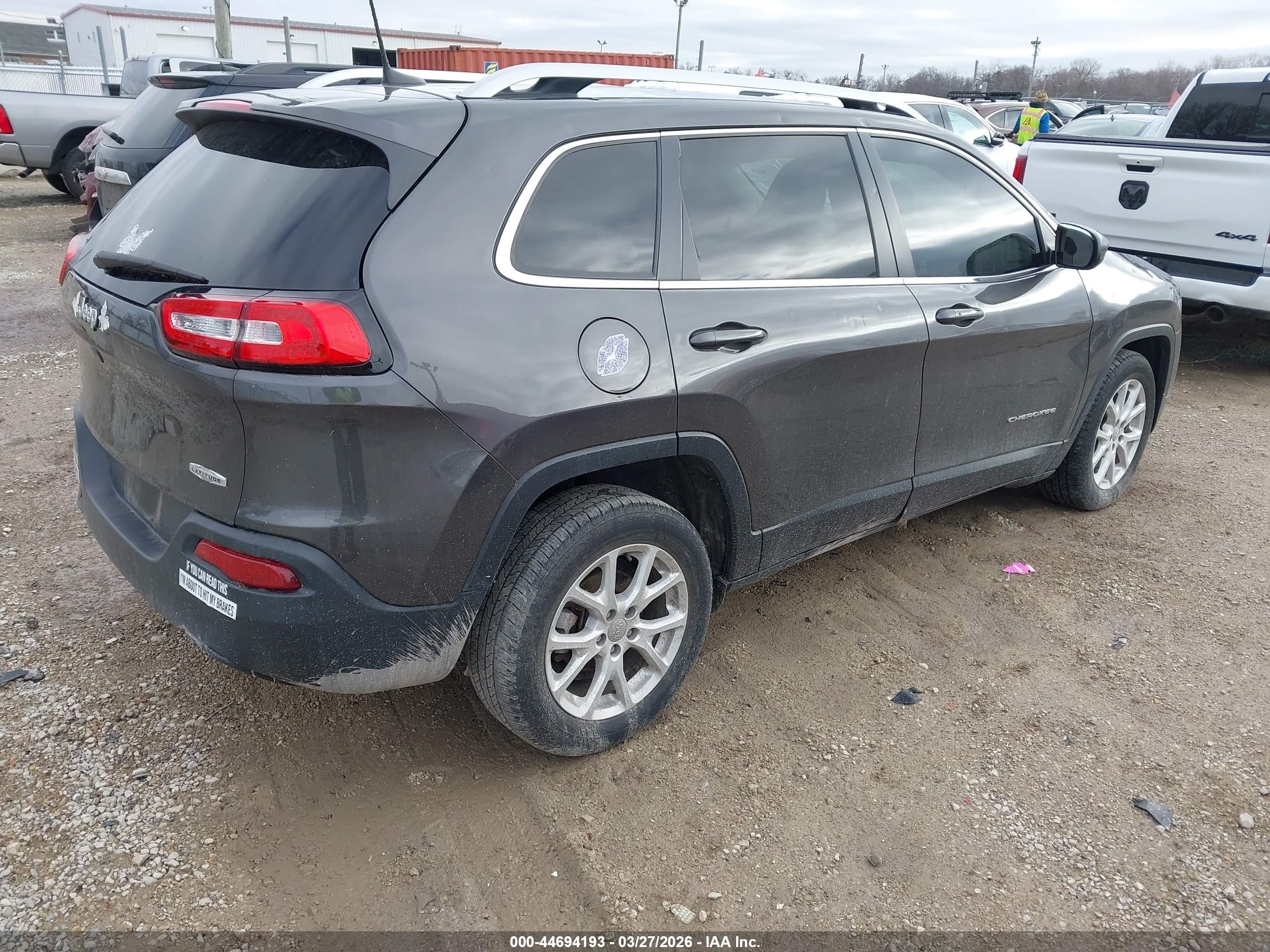 JEEP CHEROKEE image 4